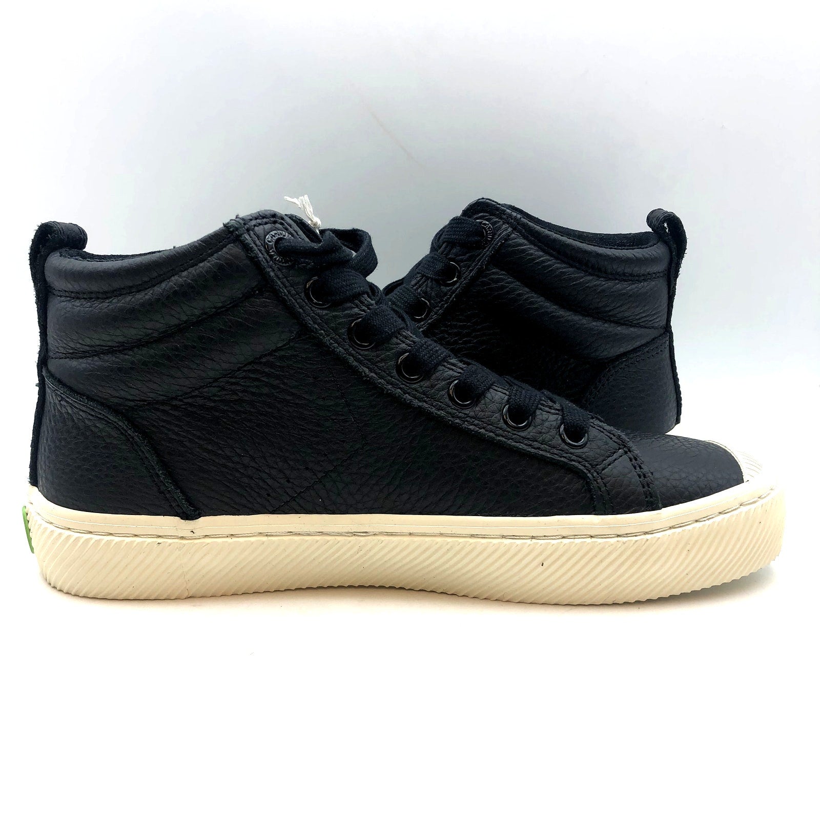 Cariuma OCA High Sneakers Womens 8.5 Mens 7 Black Premium Leather NIB