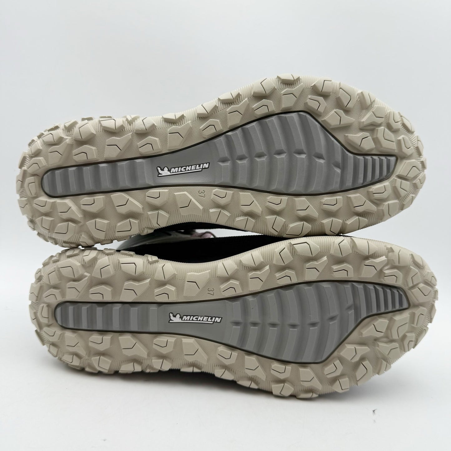 ECCO Womens Ultra Terrain Mid Warm Hiking Boot EU 37 US 6-6.5 Grey Nubuck WP NIB