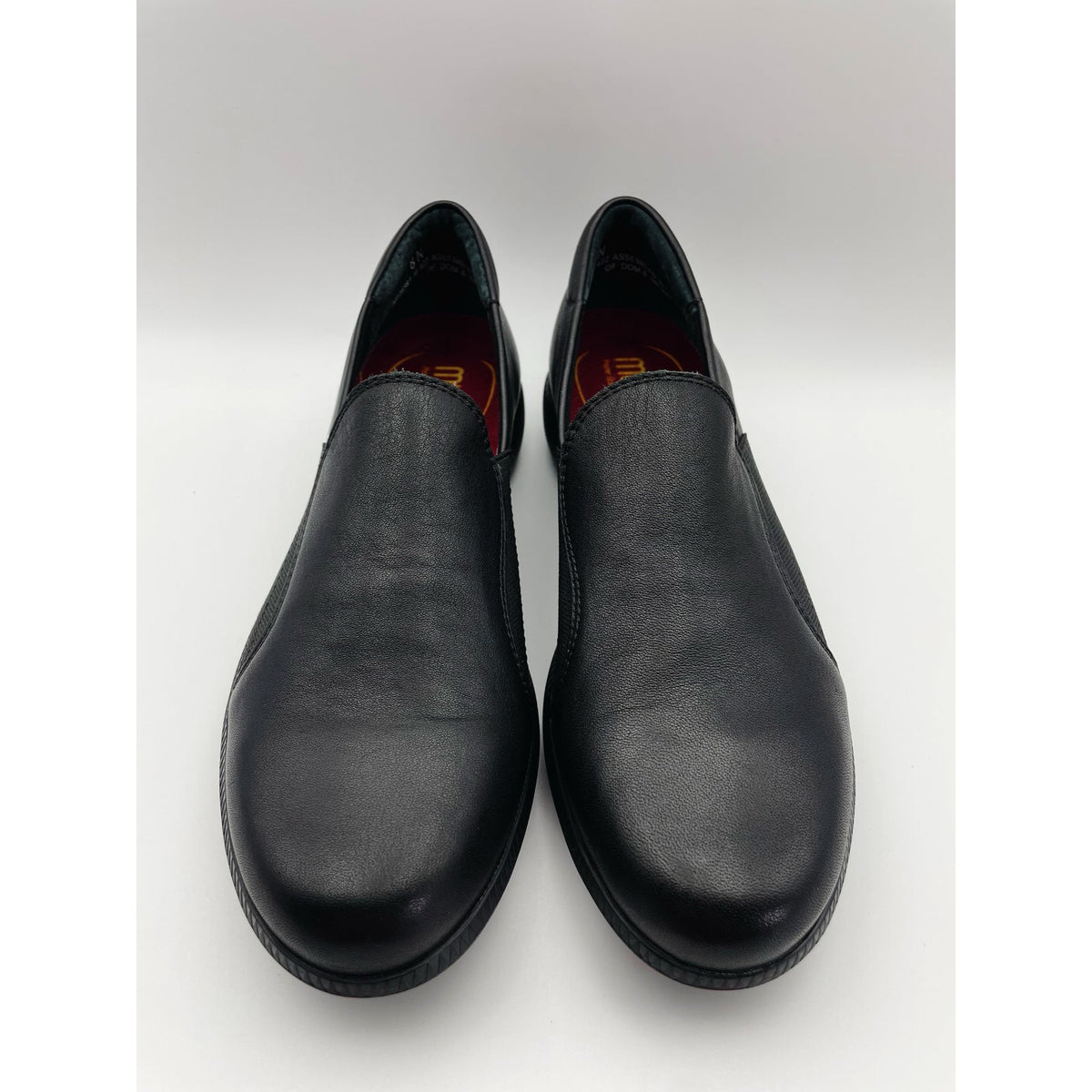 Munro Women's Clay Slip On Shoes Size 6 Wide Black Leather Loafer Casual NIB