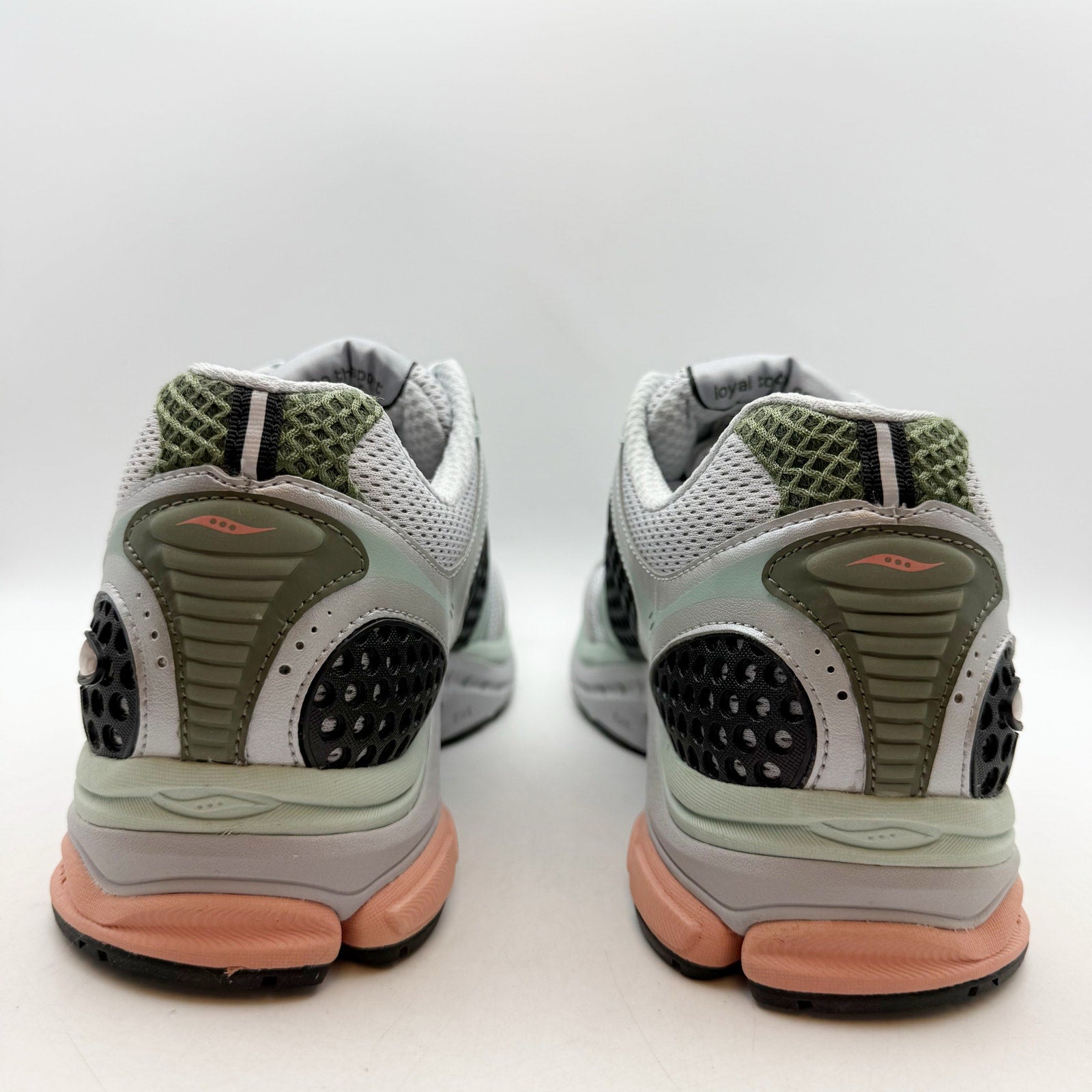 Saucony Mens ProGrid Triumph 4 Running Sneakers US 13 Grey Green Athletic NIB