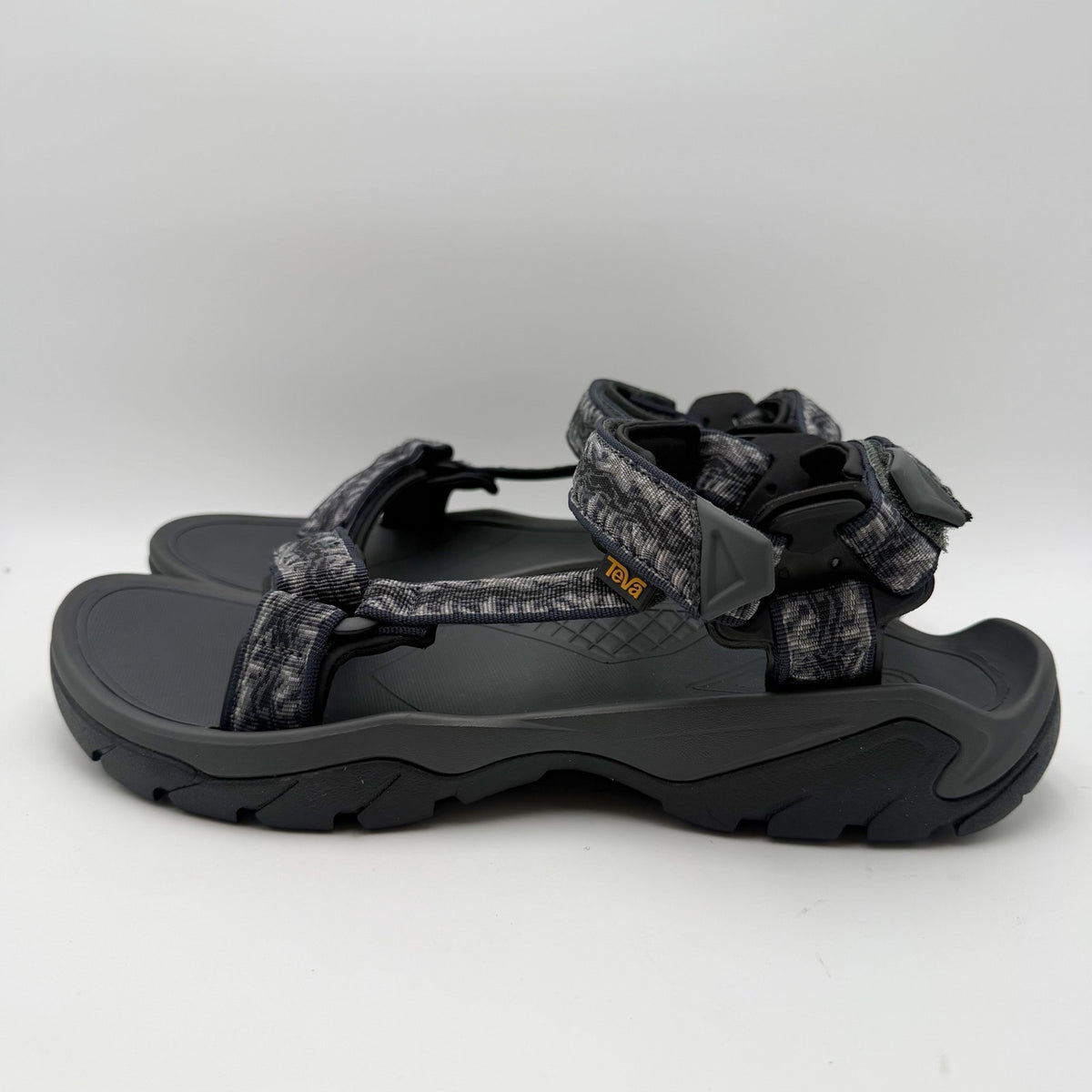 Teva Mens Terra Fi 5 Universal Hiking Sandals Size 13 EU 47 Grey NIB