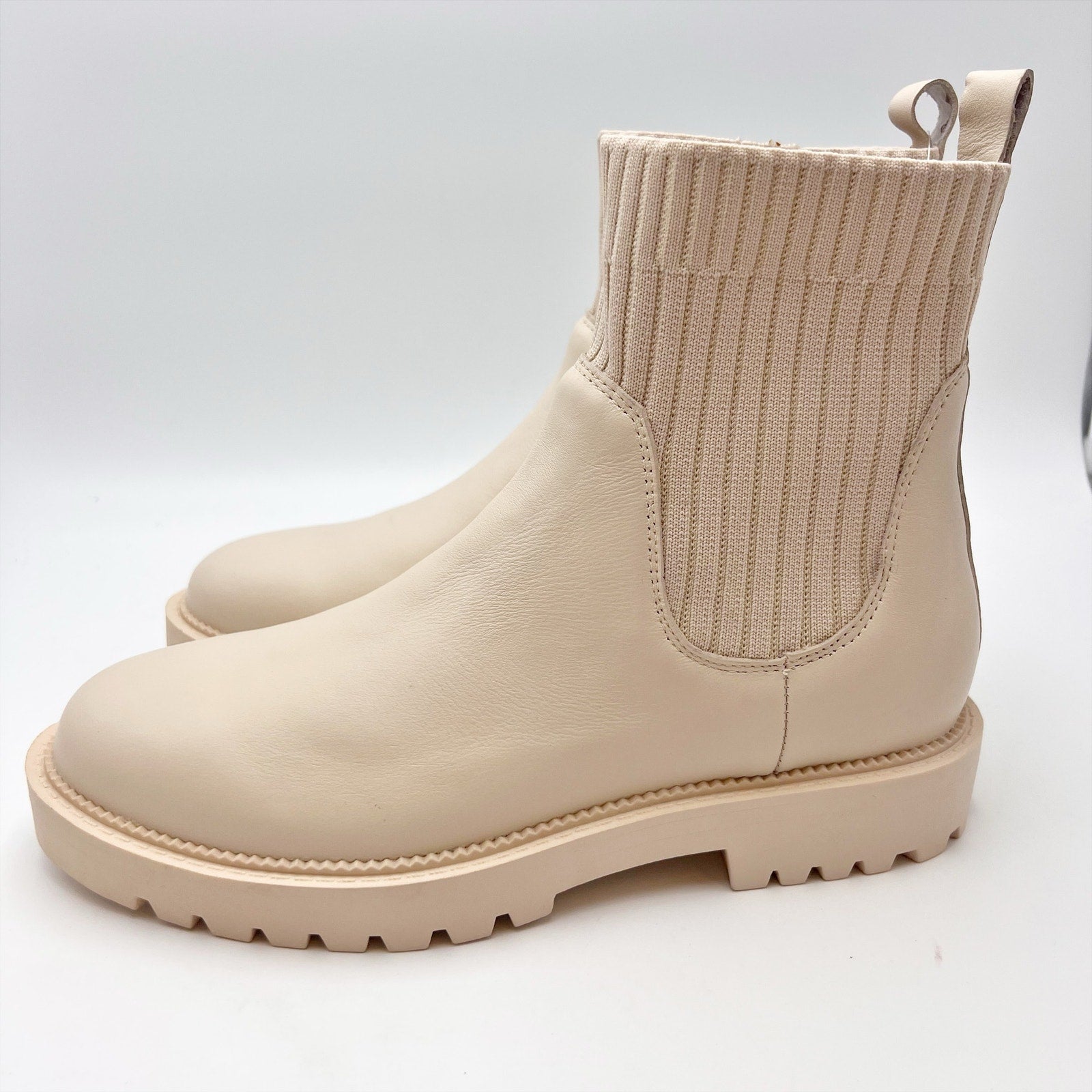 Blondo Womens Hallie Chelsea Ankle Boots Size 8 M Cream Leather Waterproof NIB