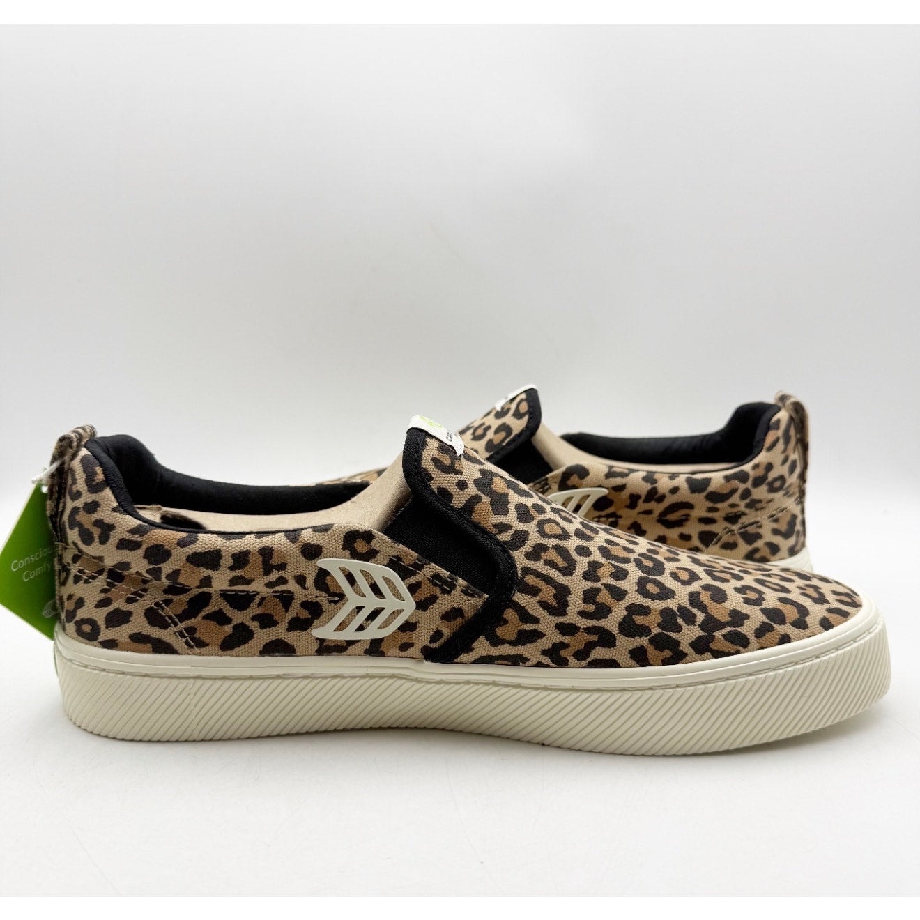 Cariuma Slip-On Canvas Sneakers Mens 10.5 Womens 12 Leopard Tan NIB