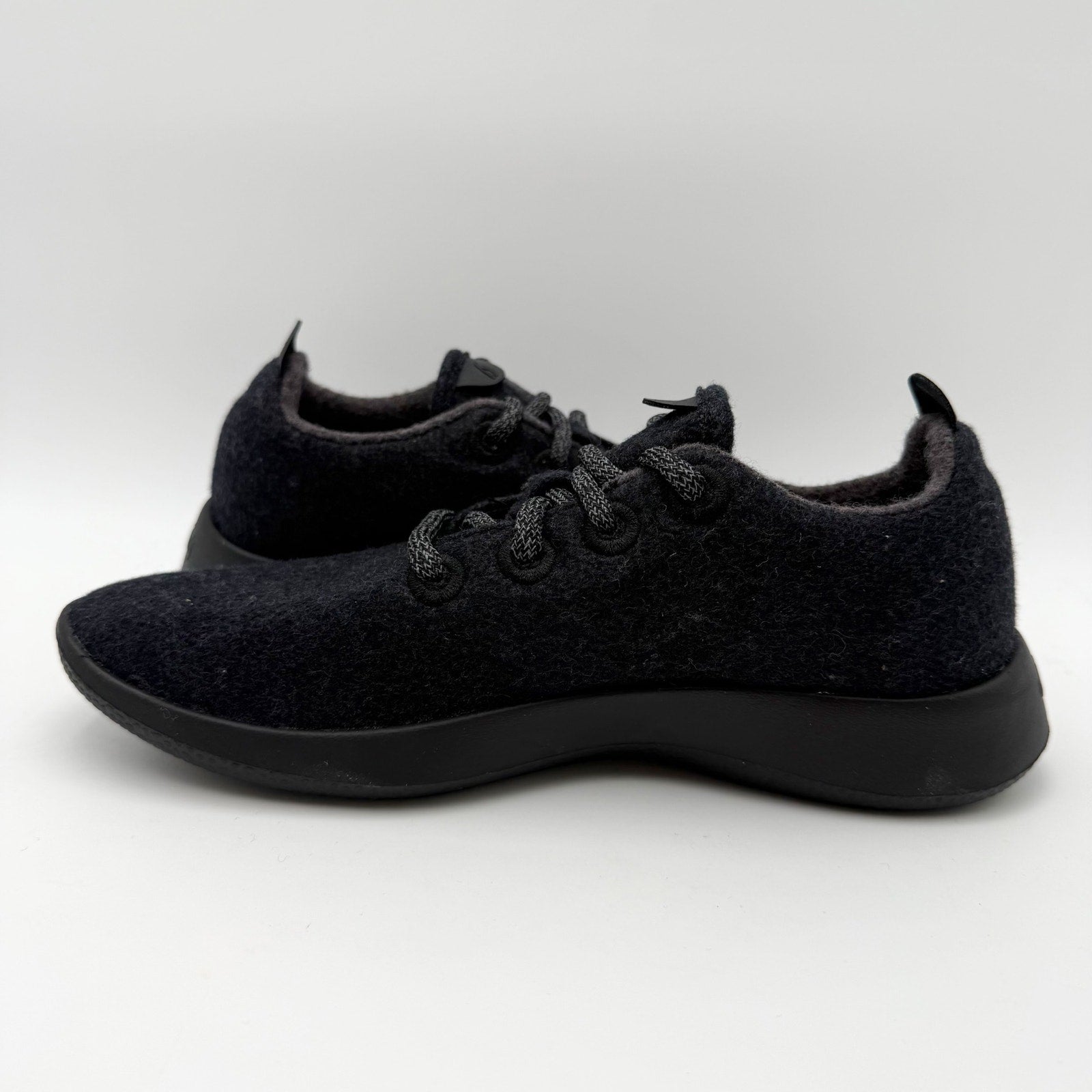 AllBirds Womens Wool Runner Casual Sneakers US 9 EU 39 Black Athletic NIB