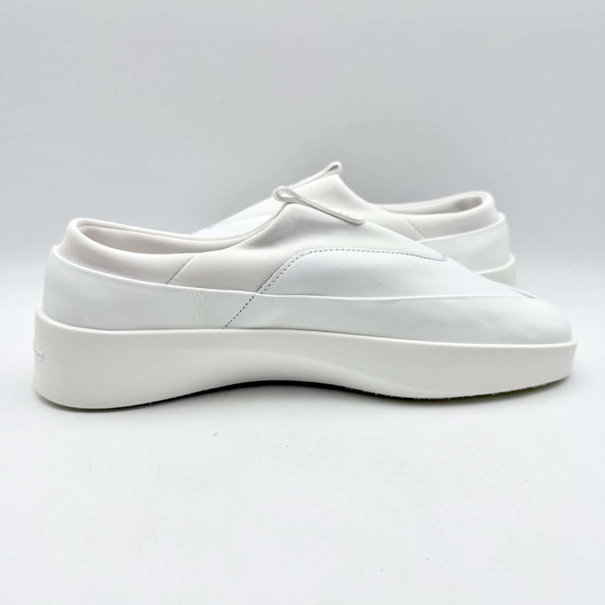 Wolf & Shepherd Womens Cruise Tre Slip On Sneakers US 9 EU 40 White Leather NIB