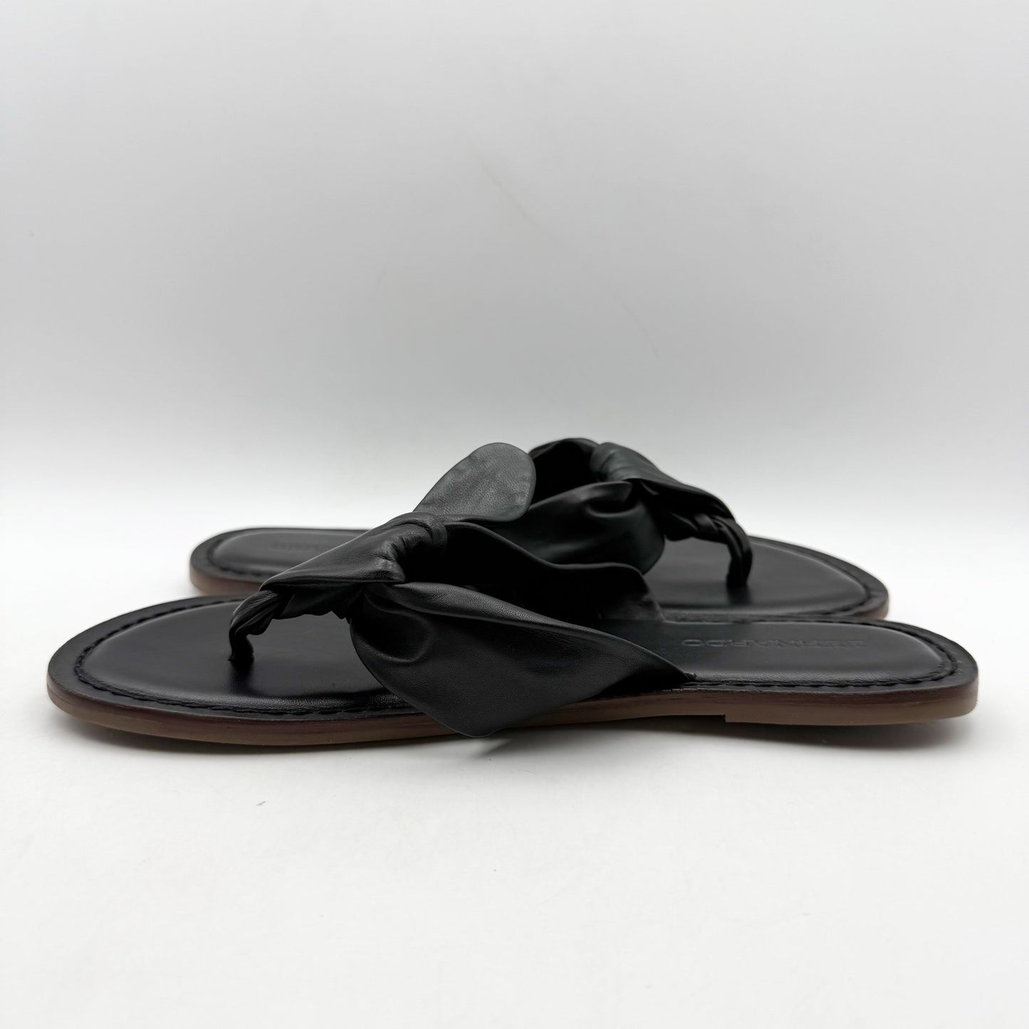 Bernardo Footwear Womens Laia Thong Sandals US 8.5 M Black Leather NIB