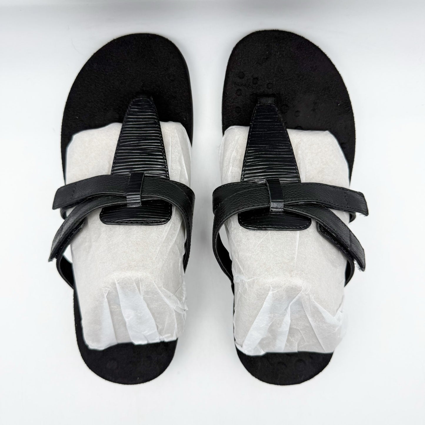 Vionic Womens Karley Thong Sandals US 6 EU 36 Black Leather Slip On NIB