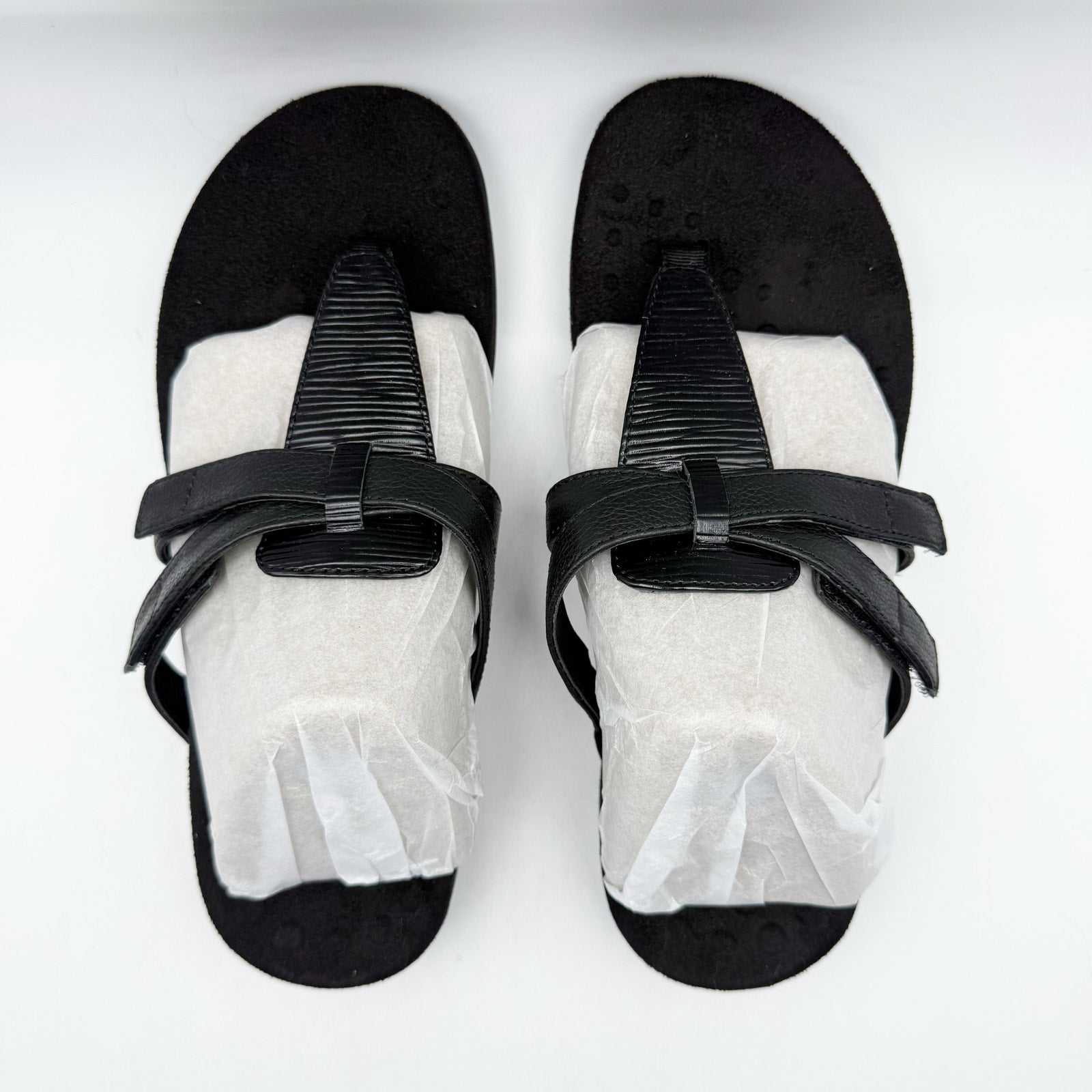 Vionic Womens Karley Thong Sandals US 6 EU 36 Black Leather Slip On NIB