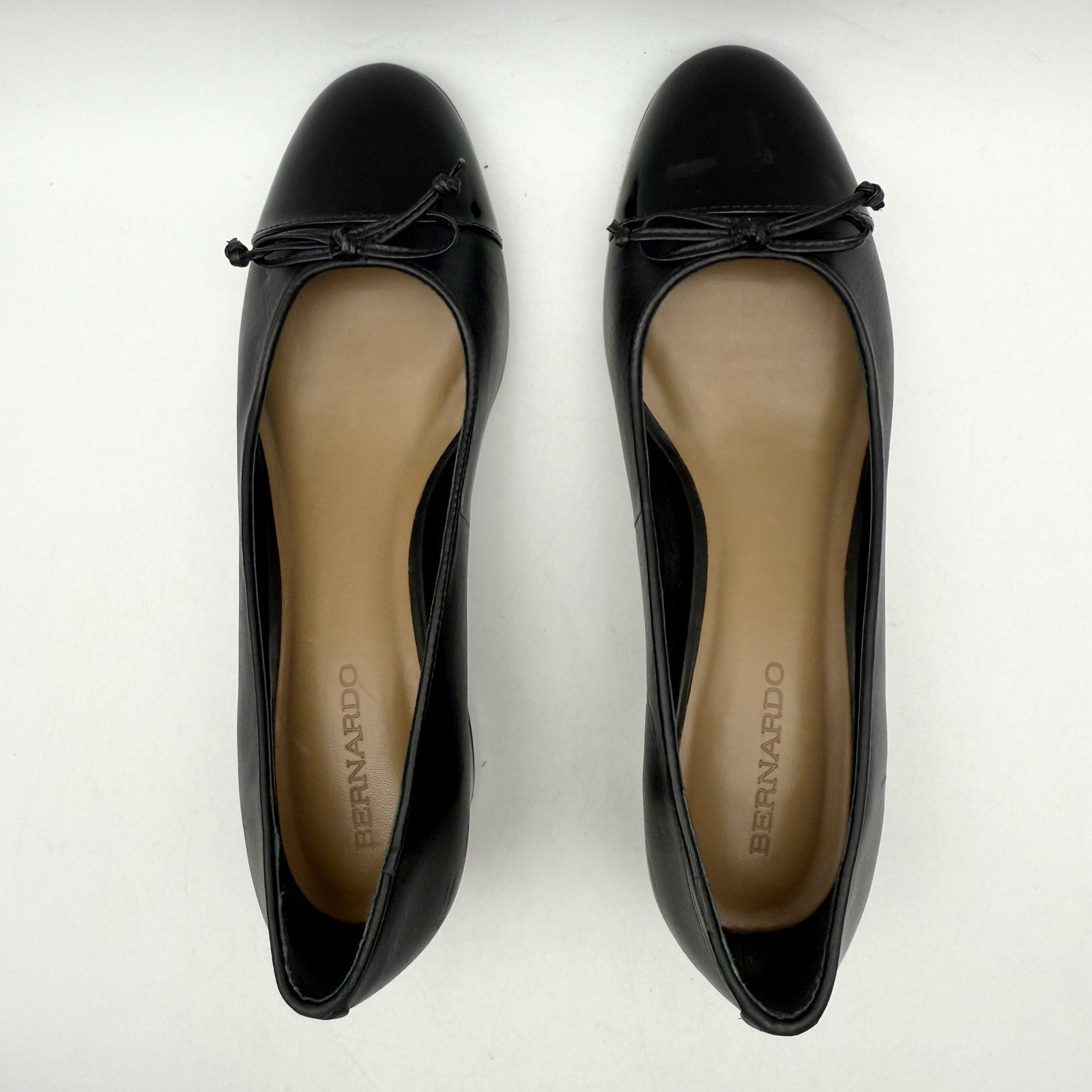 Bernardo Womens Marisol Cap-Toe Pump US 8.5 M Black Leather NWOB