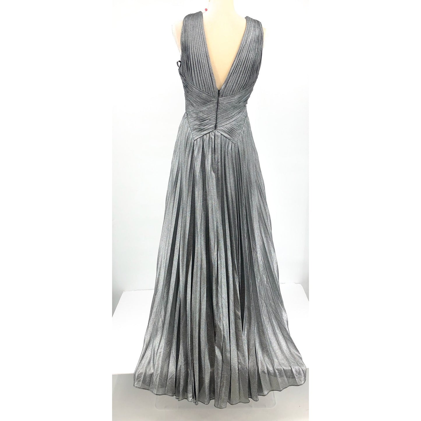 ZAC POSEN Women's Pleated Metallic Chiffon Gown Size 6 Silver Sleeveless NWT