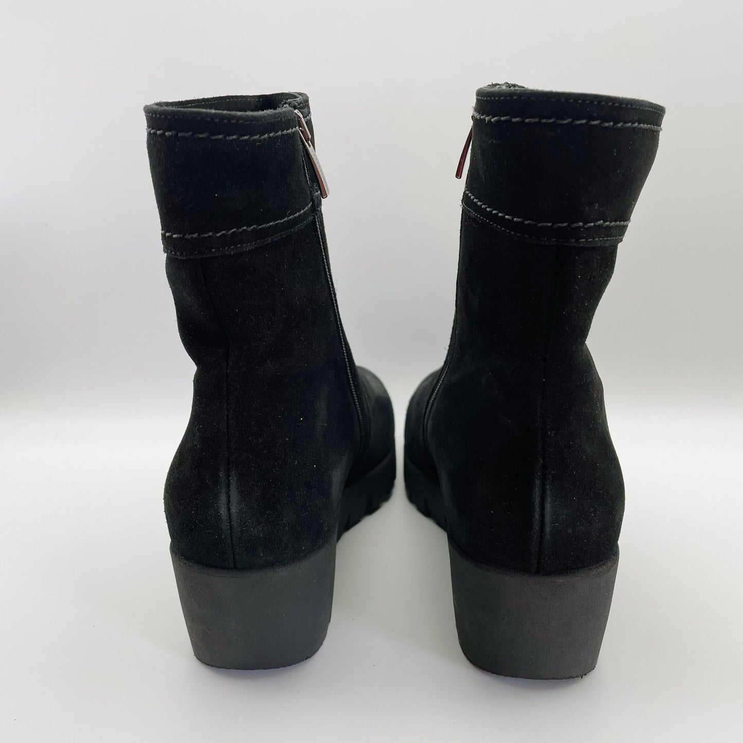 La Canadienne Womens Gavyn Ankle Bootie US 9 M Black Suede Leather NWOB