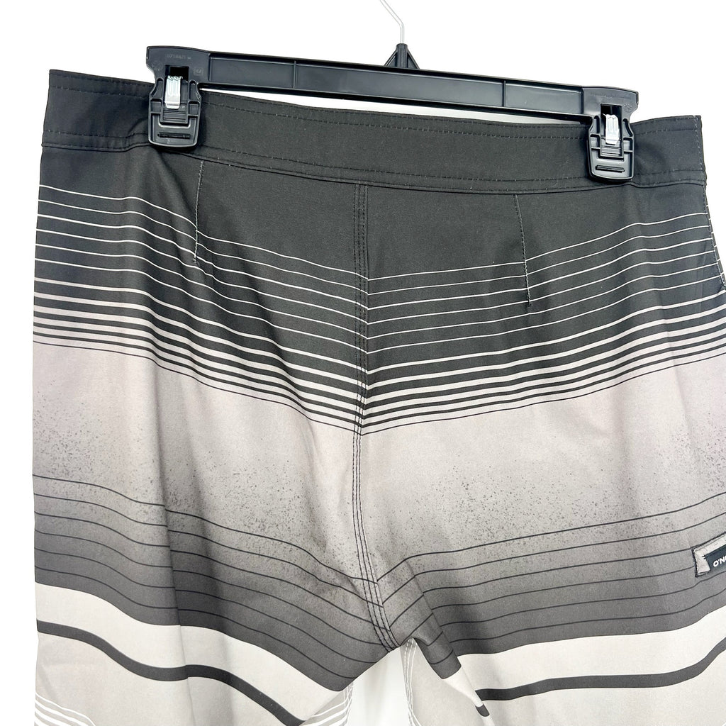 O'NEILL Mens Hyperfreak Lincoln Board Short Size 30 Small Black Grey Stripe NWOT