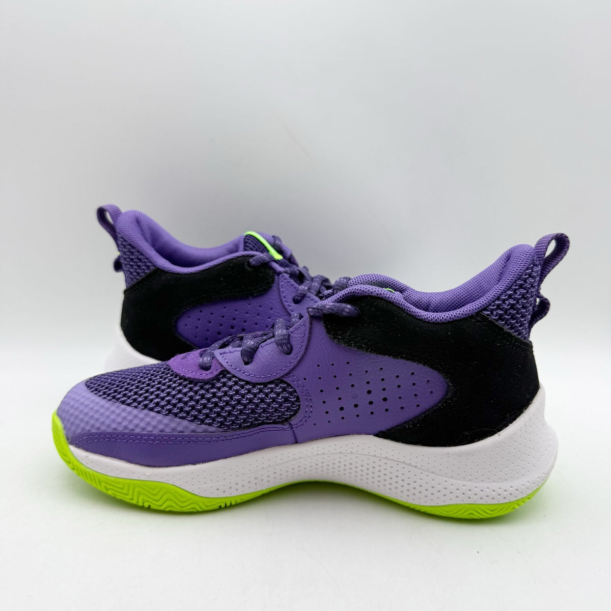 Under Armour Curry 3Z 24 Basketball Shoes KIDS SIZE 12K Purple Athletic NWOB