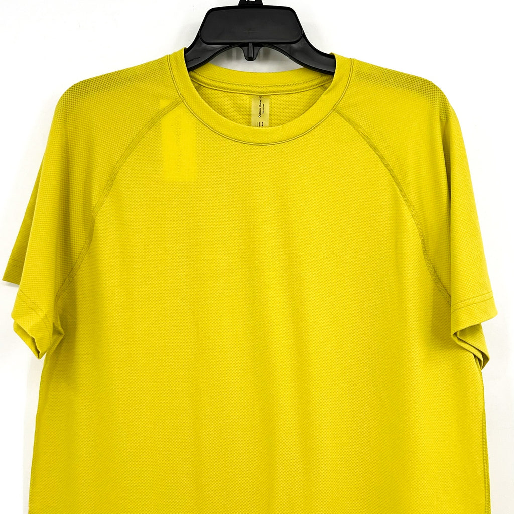 OUTDOOR VOICES Men’s Fast Track Mesh Short Sleeve Shirt Medium Green Apple NWT