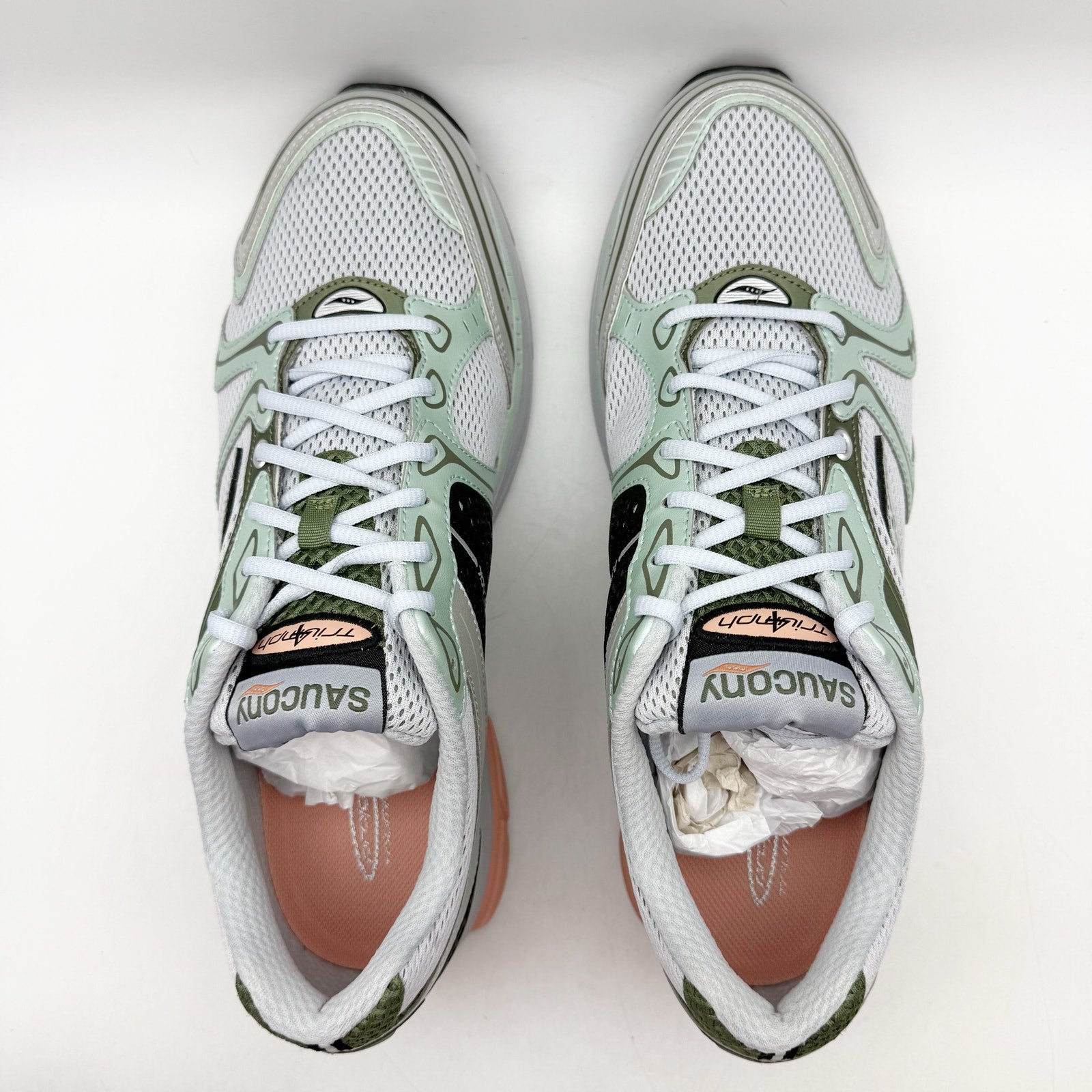 Saucony Mens ProGrid Triumph 4 Running Sneakers US 13 Grey Green Athletic NIB