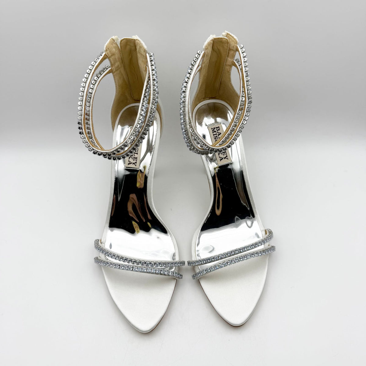 Badgley Mischka Womens Logan Heeled Sandals Size 8.5 Silver Leather Crystal NIB