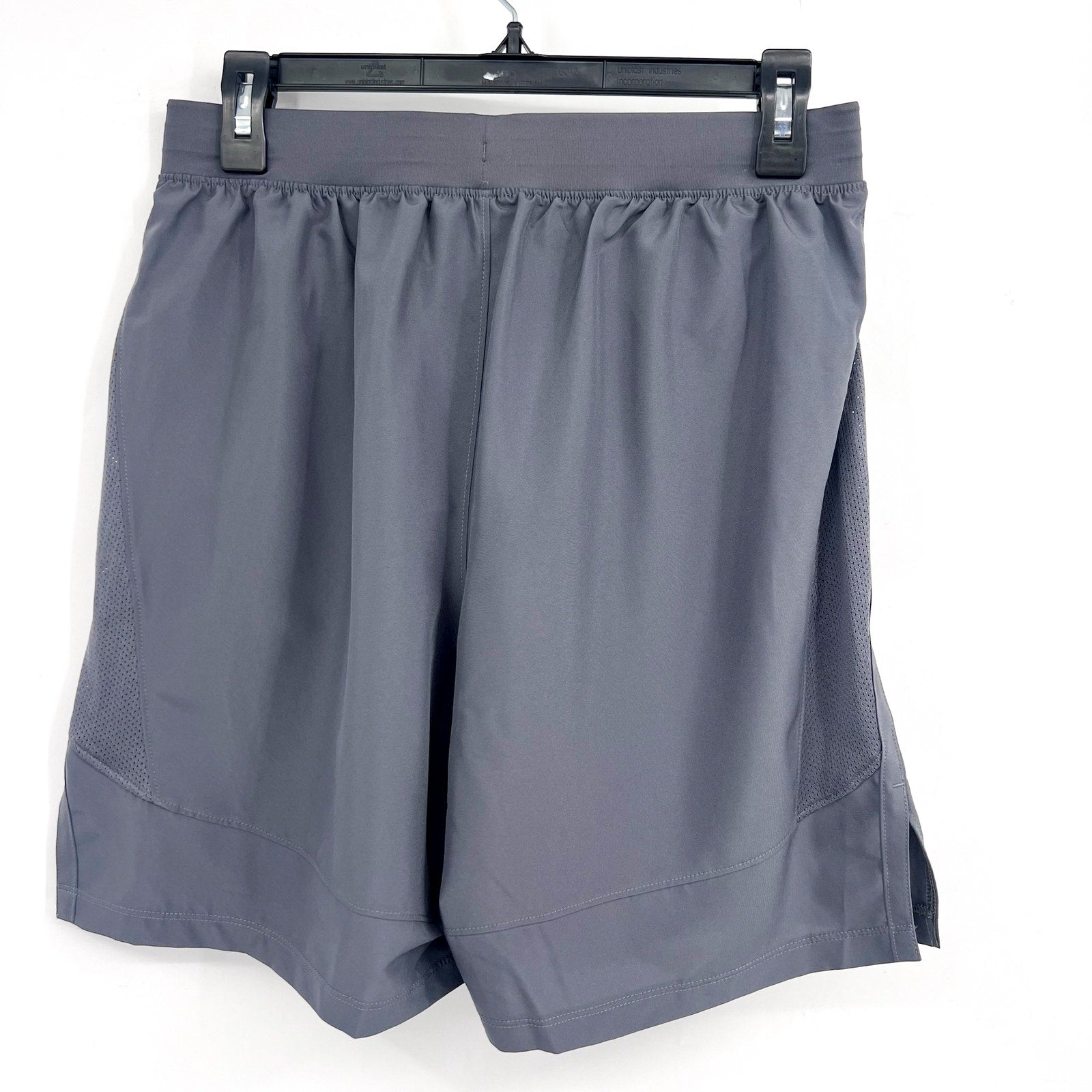 UNDER ARMOUR Men's UA Launch 2-in-1 Athletic Shorts Medium Gray 7" Inseam NWT