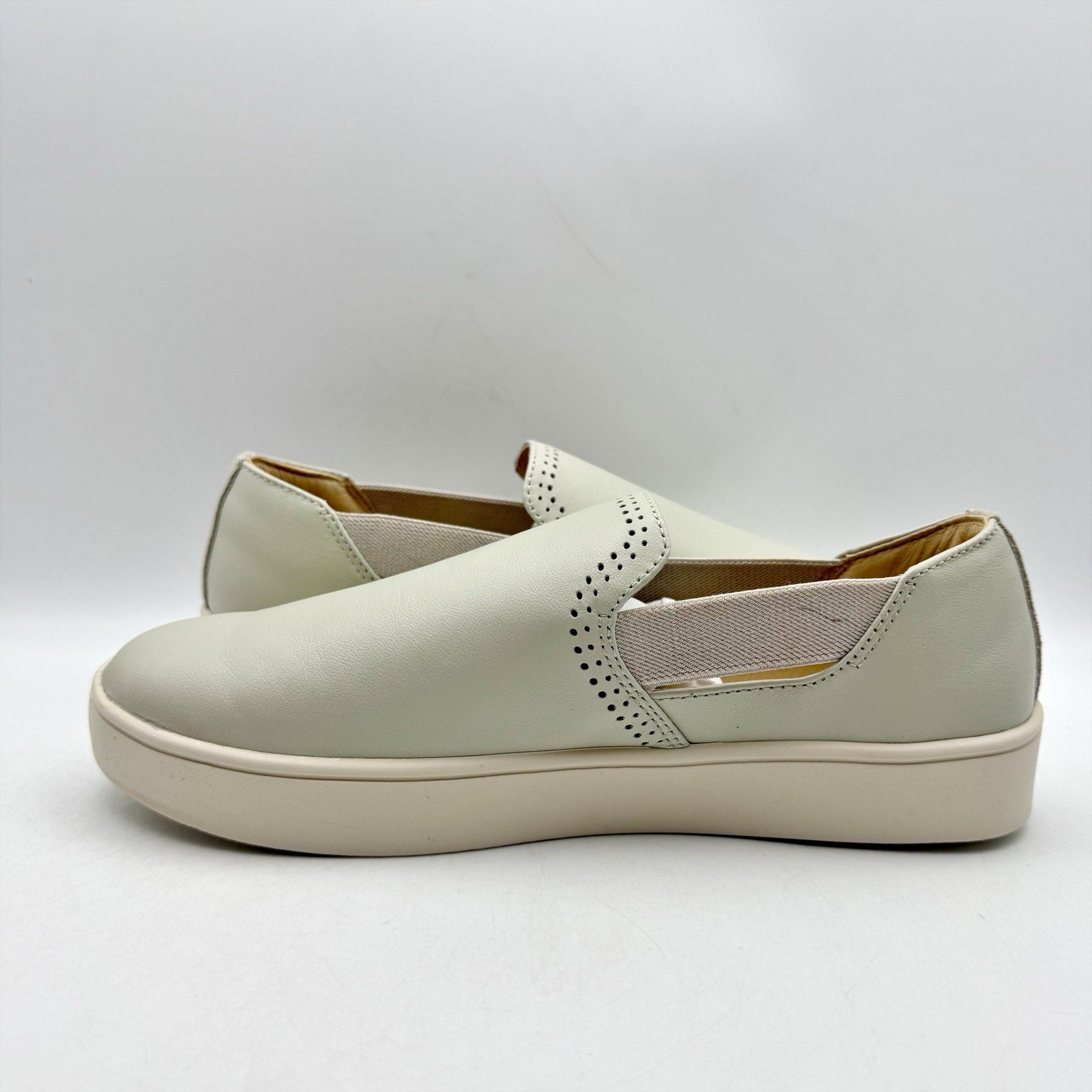 Spenco Womens Parker Low Sneakers US 7.5 M EU 38 Oyster Grey Slip In NIB