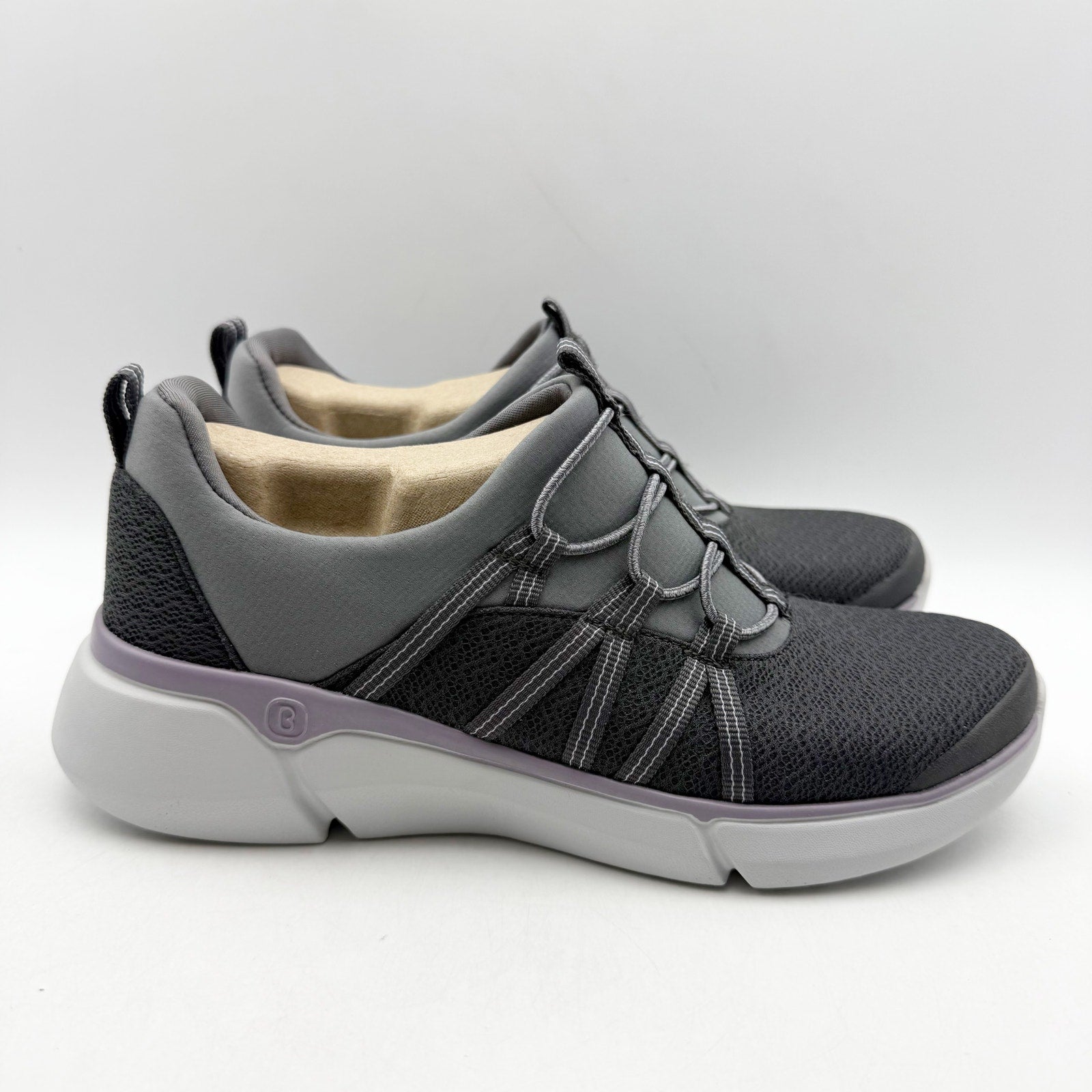 BZees Womens Hero Sneakers US 7 M EU 37 Grey Athletic NIB