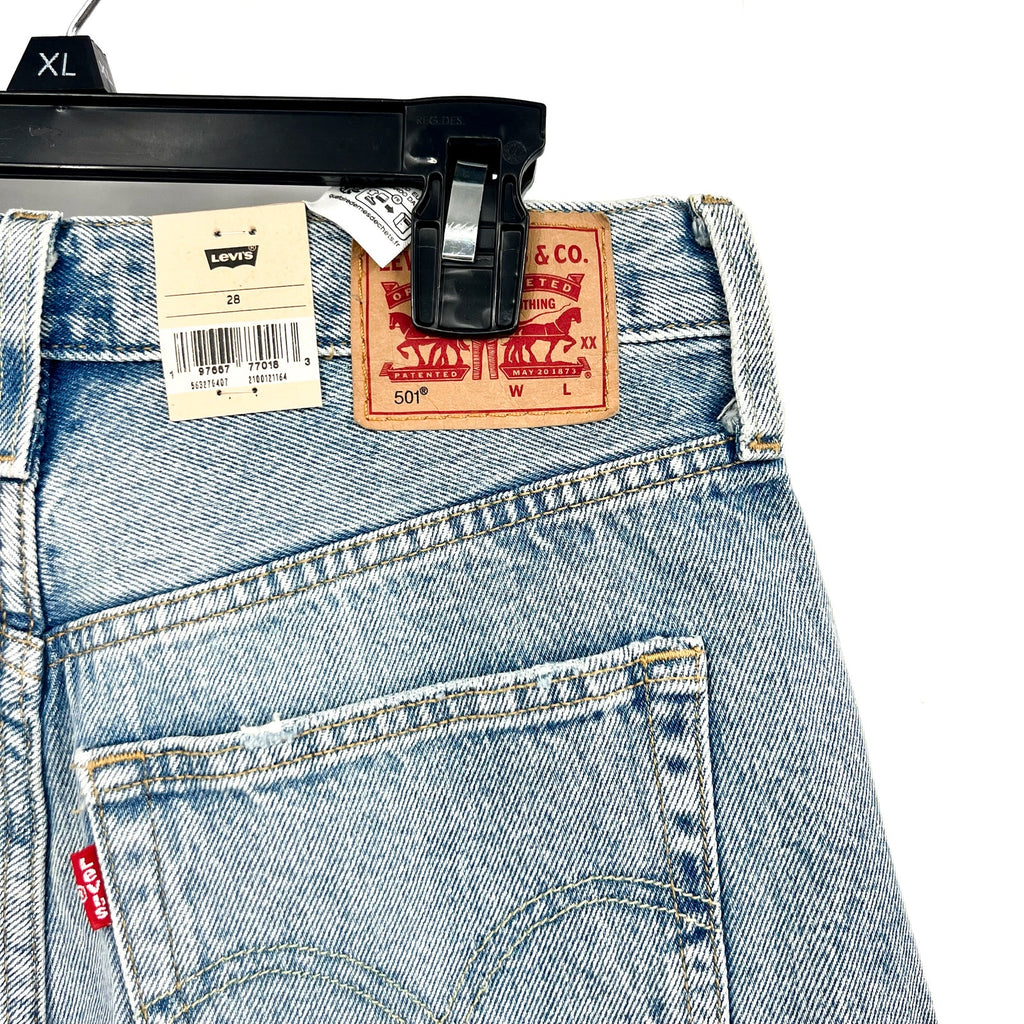 LEVI'S Womens 501 Original Fit Denim Shorts Size 28 US 6 Blue 56327-0407 NWT