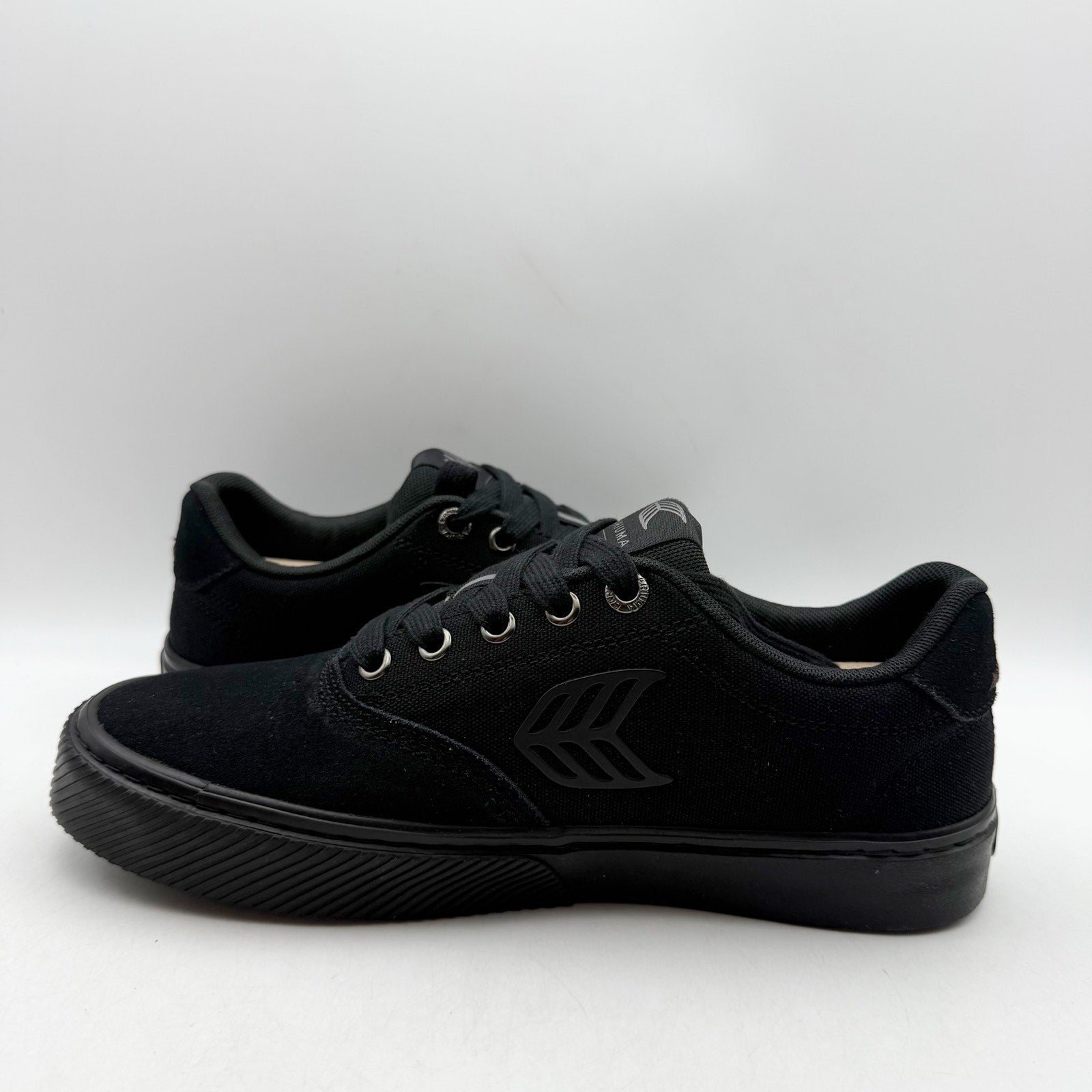Cariuma x SPoT Womens NAIOCA PRO Sneakers Size 7.5 Black Canvas NIB