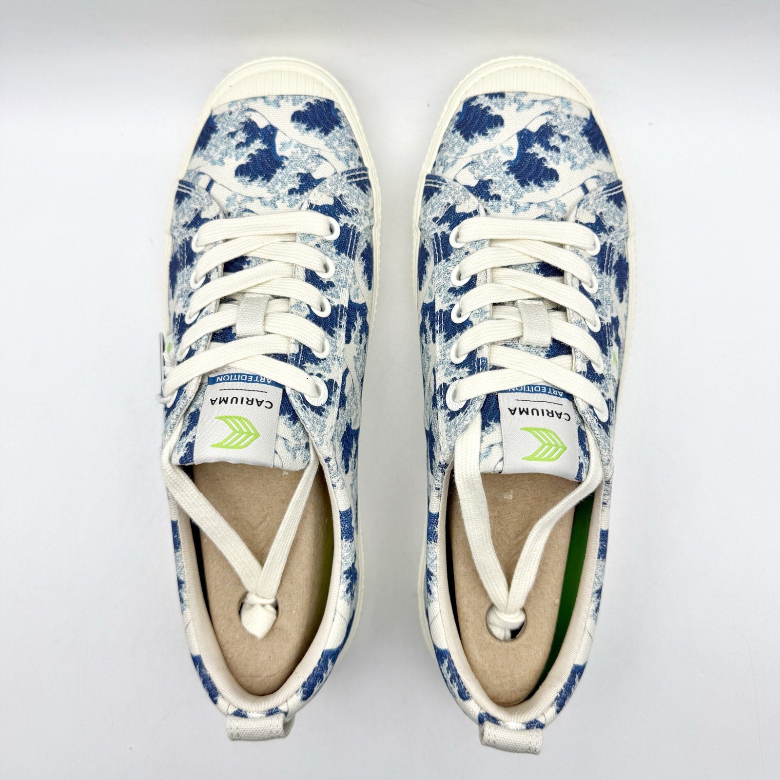 Cariuma X Hokusai OCA Wave Off Sneakers Mens 9 Womens 10.5 White Blue Canvas NIB