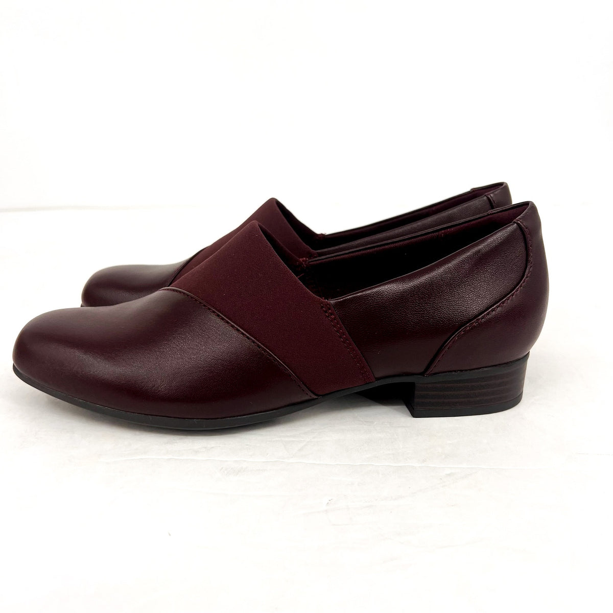 CLARKS Womens Juliet Gem Slip On Flats Loafers Size 6.5 Red Burgundy Leather NIB