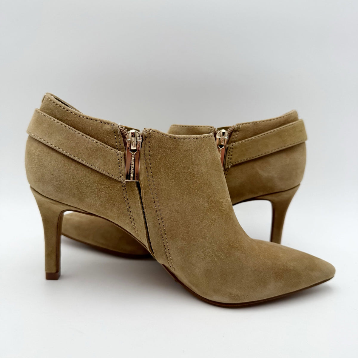 Vince Camuto Womens Kreitha Heeled Bootie Size 5.5 Brown Suede NWOB