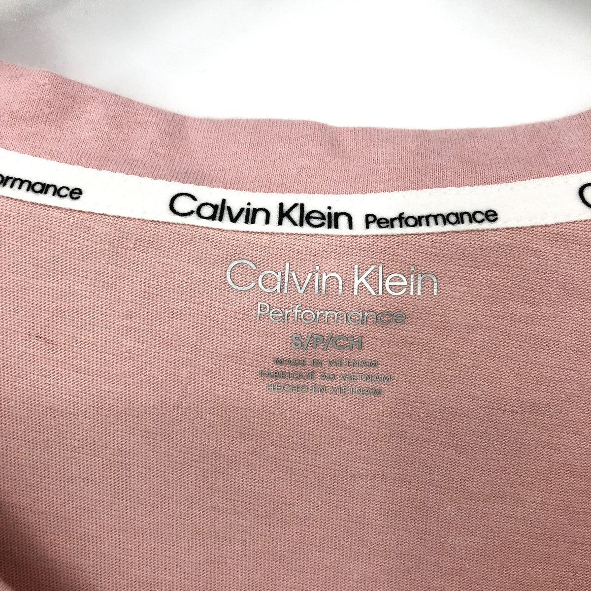 CALVIN KLEIN Women's V-Neck T-Shirt Small Secret Pink Short Sleeve NWT