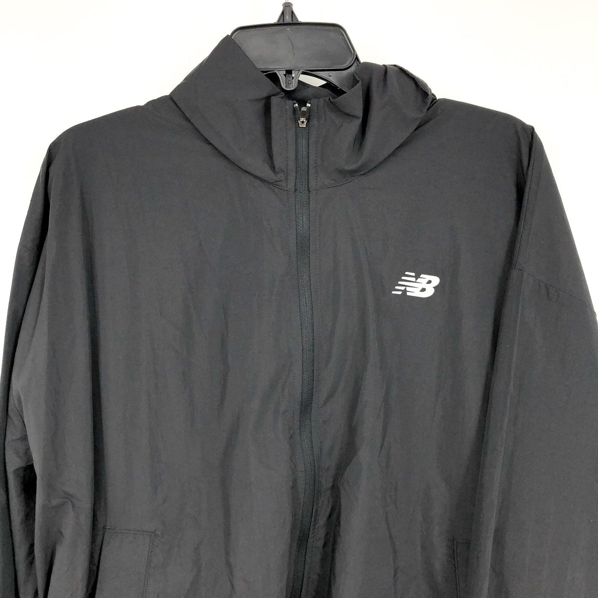NEW BALANCE Women's Athletics Packable Jacket Large Black Hooded Lightweight NWT