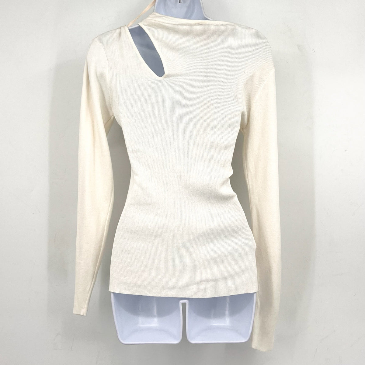 BCBGENERATION Women's Cutout Sweater Small White Marshmallow Small NWT