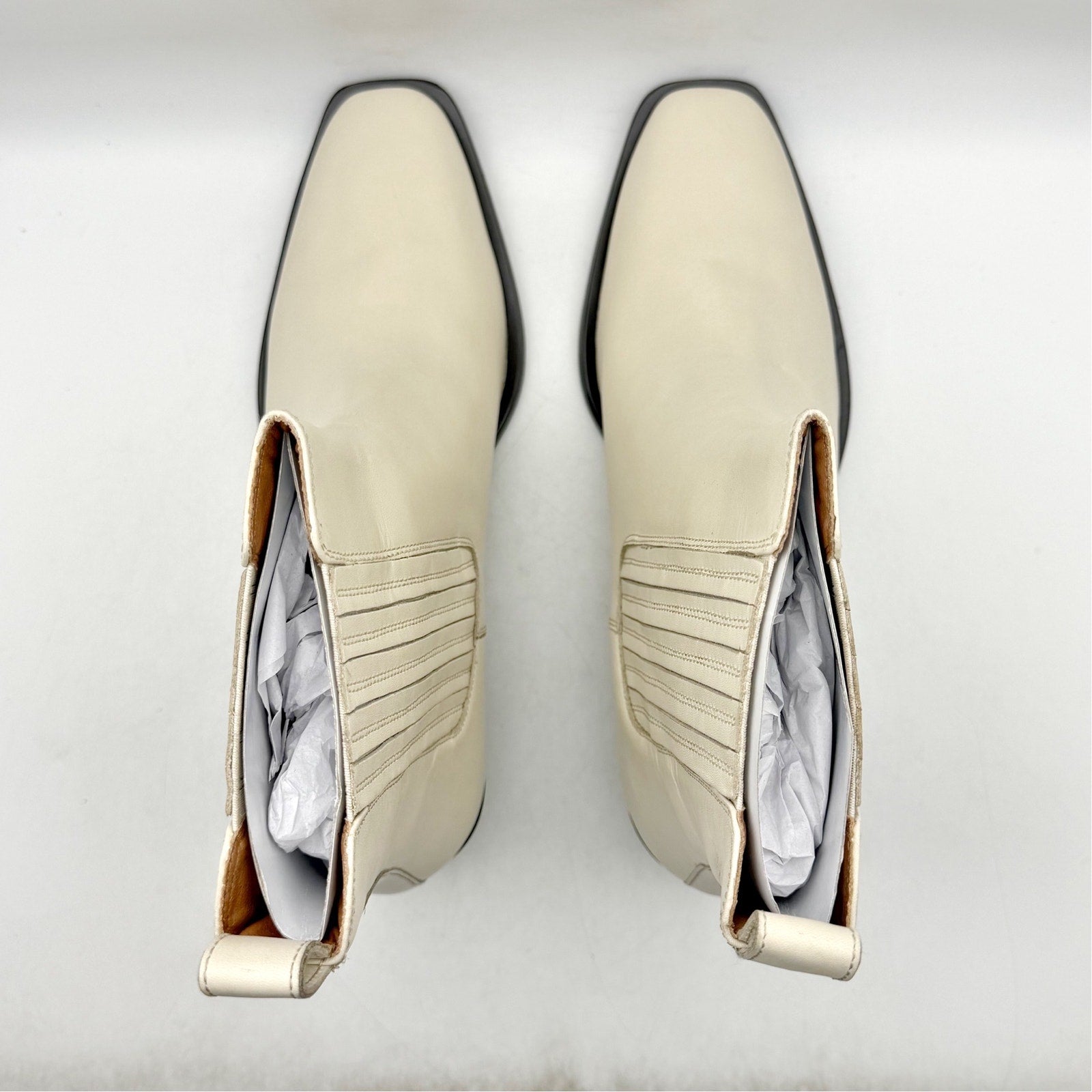 Seychelles Womens Hold Me Down Chelsea Ankle Boots US 11 Cream Leather NWOB
