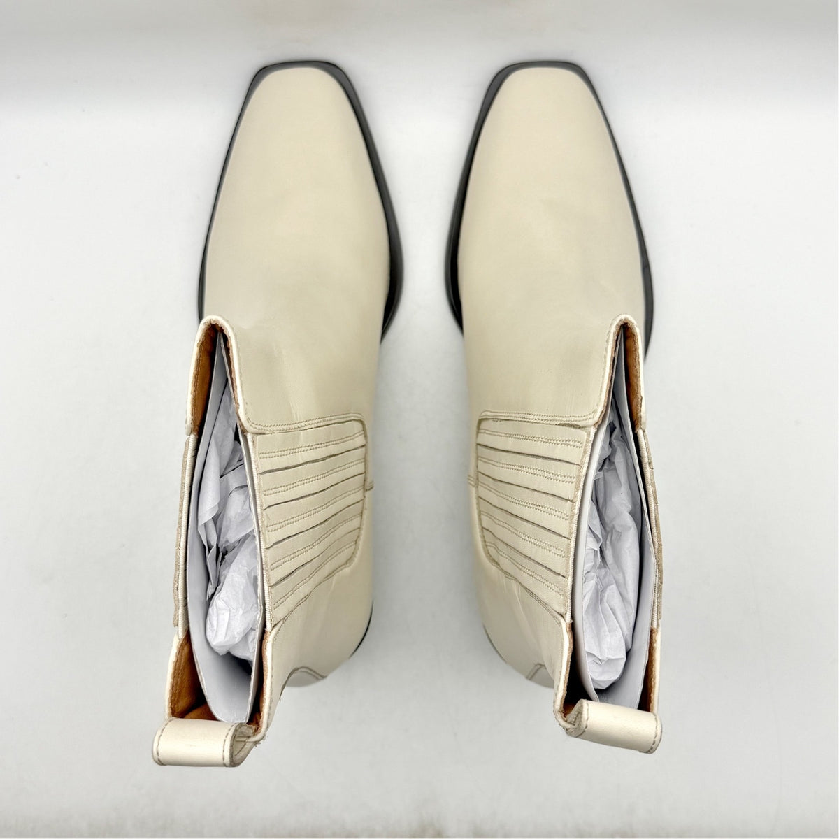 Seychelles Womens Hold Me Down Chelsea Ankle Boots Size 11 Cream Leather NWOB