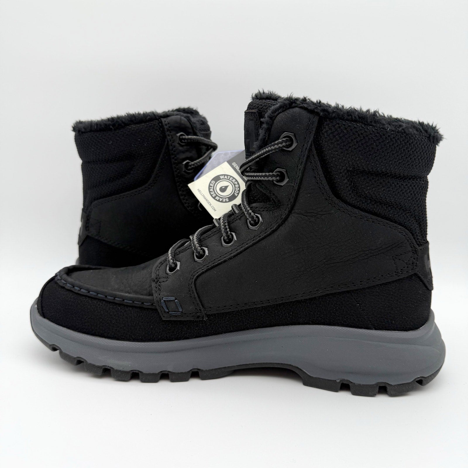 Helly Hansen Mens Garibaldi V3 Winter Boots US 9 Black Leather WP Insulated NWOB