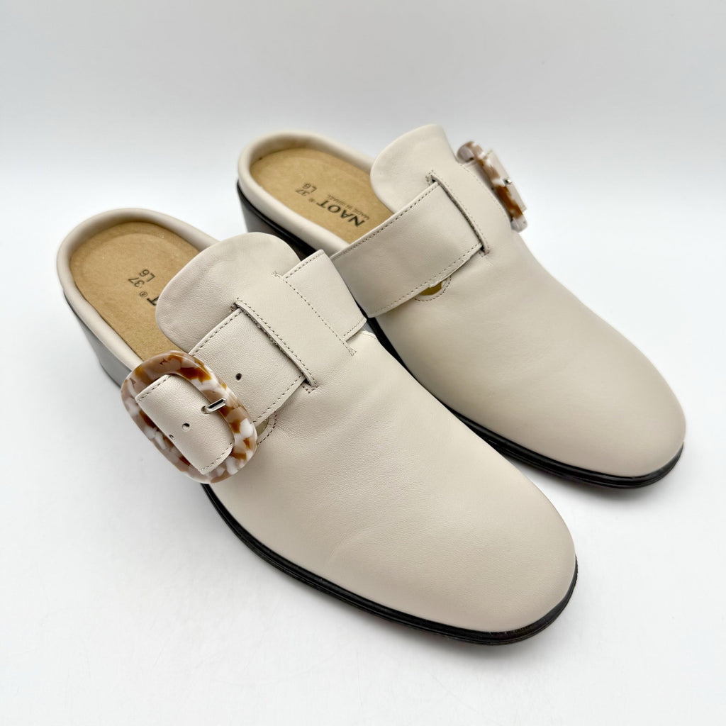 Naot Womens Choice Clogs EU 37 US 6 Ivory Beige Leather Buckle Heel NWOB