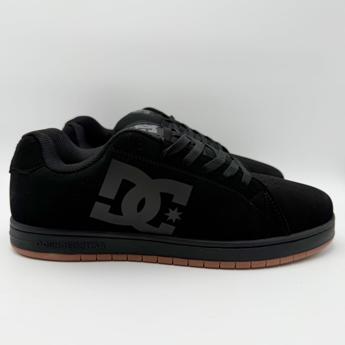 DC Mens Gaveler Low Top Skate Shoes Size 12.5 Black Casual Sneaker NWOB