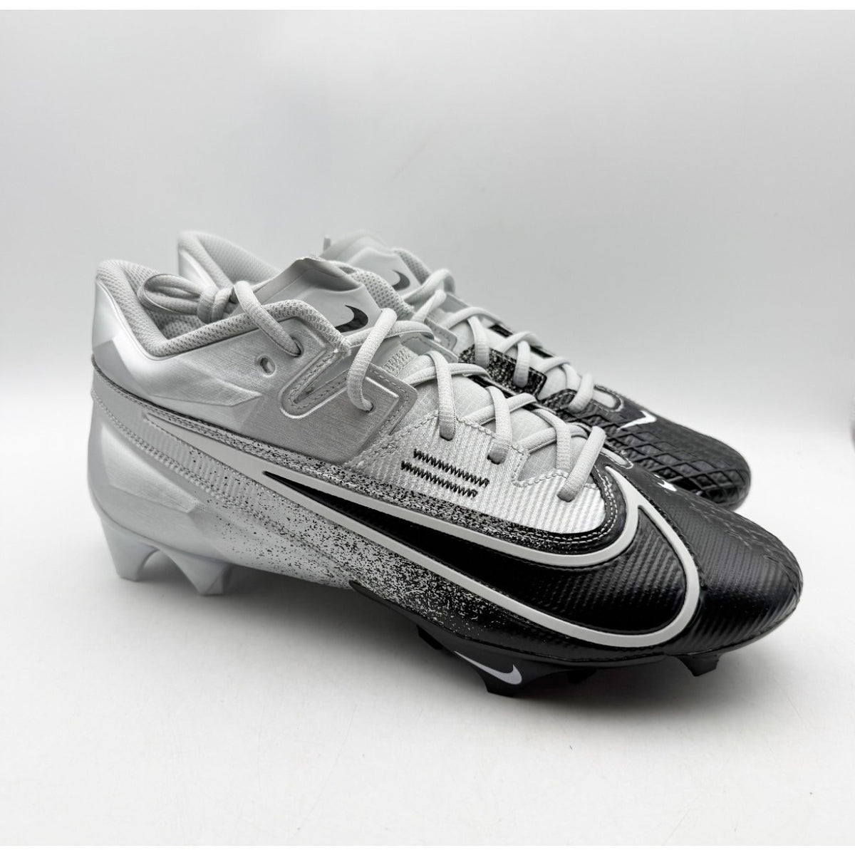 Nike Men Vapor Edge Elite 360 2 Molded Football Cleats US 10.5 Silver Black NWOB