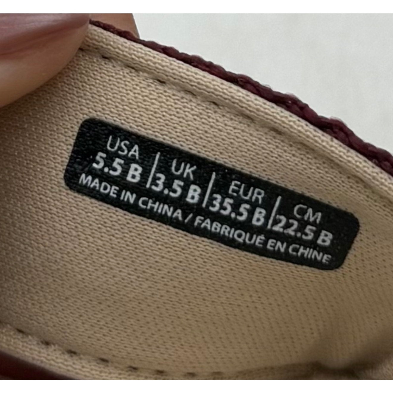 Spenco Women's Starboard Flip Flop Sandals Size 5.5 Red Burgundy NIB