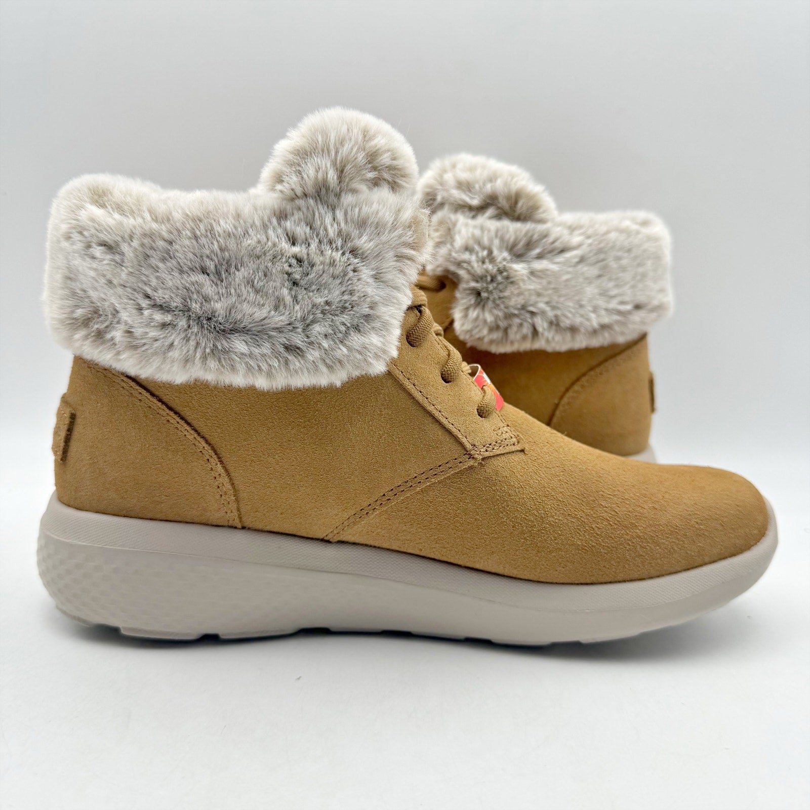 Skechers Women On The Go City Bootie US 6.5 Wide Tan Suede Water Repellent NIB