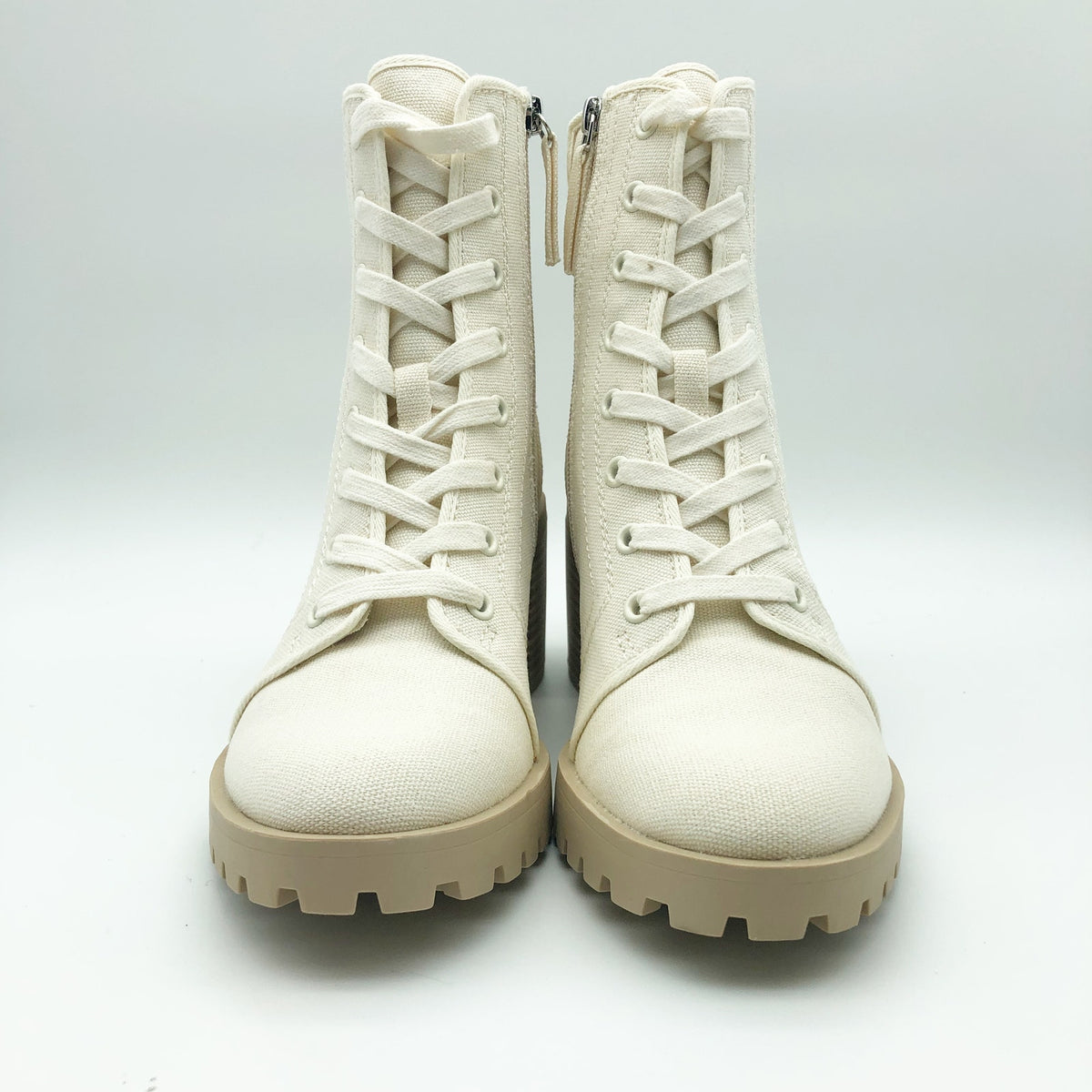 Dolce Vita Womens Combat Boots Size 9 Stacked Heel Off White Canvas NWOB