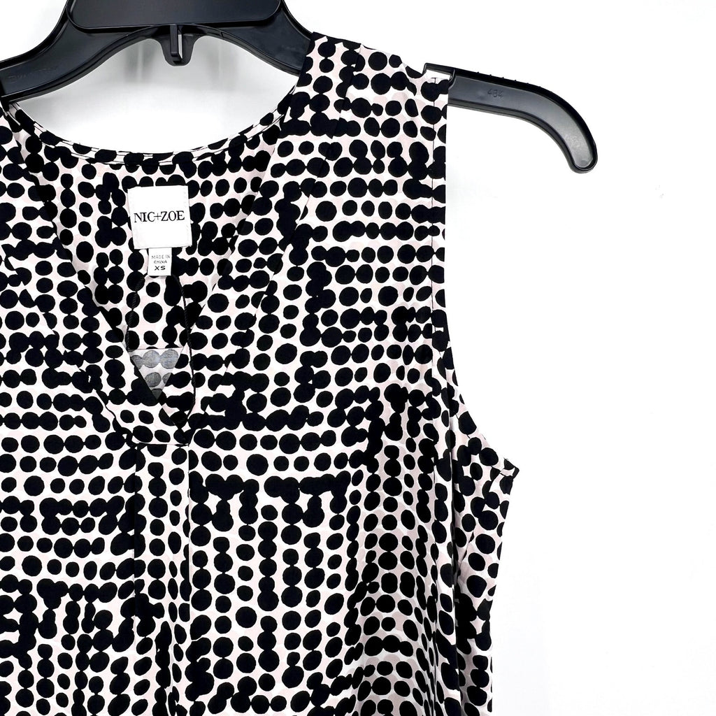 NIC + ZOE Women's Daydream Dot Sleeveless Top XS Black White V Neck NWOT