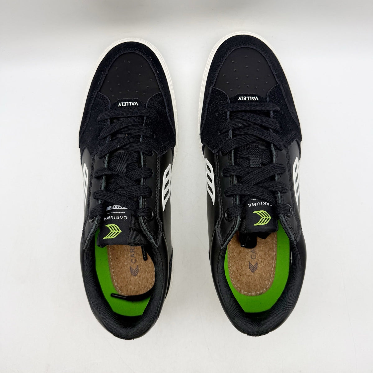 CARIUMA Mens Vallely Low Top Sneakers Size 9.5 Black Leather Suede NWOB