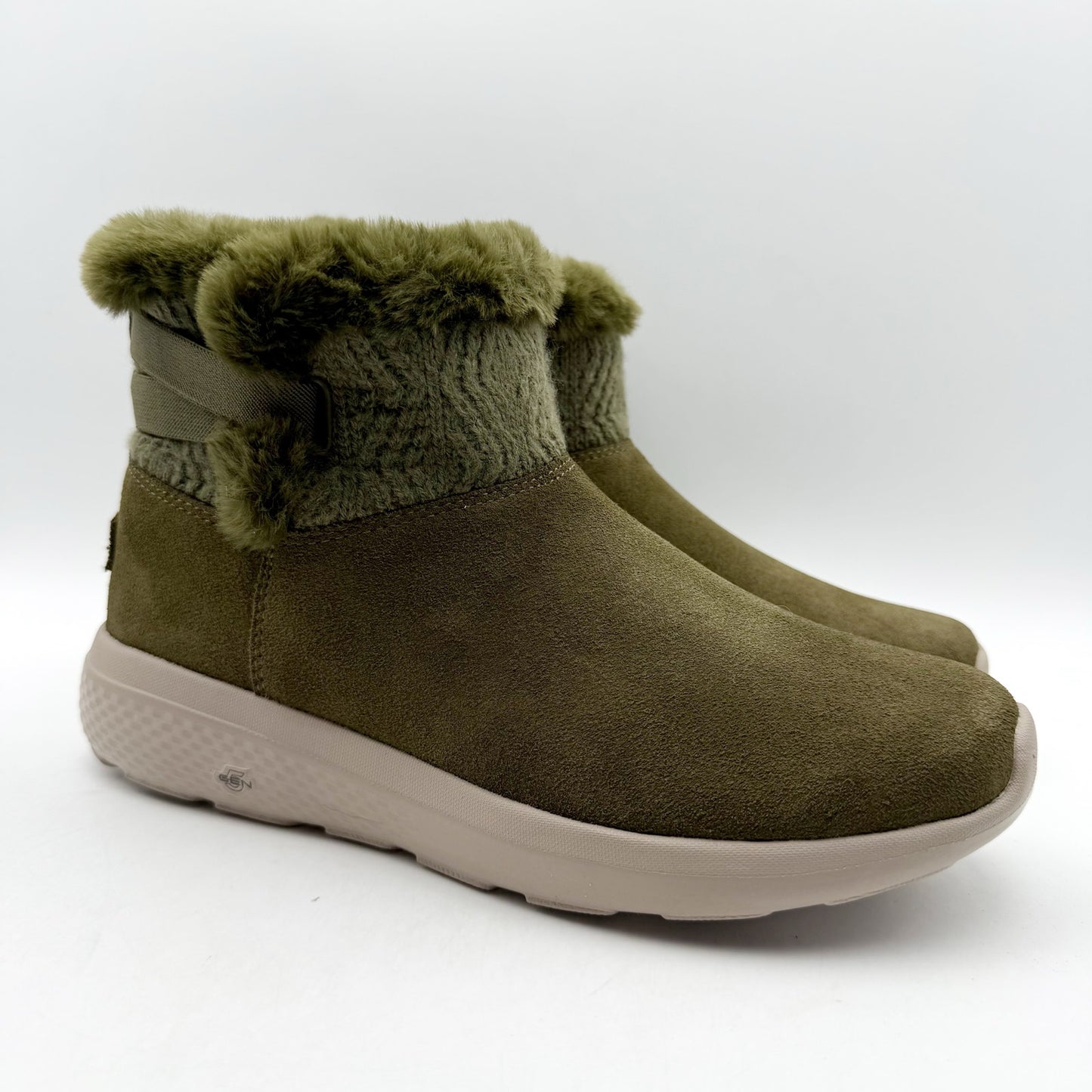 Skechers Womens On The Go City Booties US 6 M Green Suede Water Repellent NIB