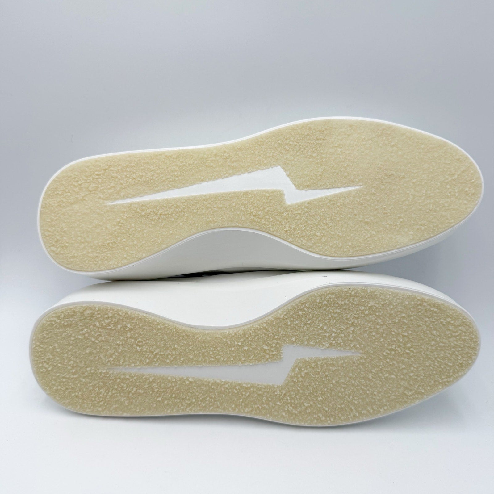 Wolf & Shepherd Womens Cruise Tre Slip On Sneakers US 9 EU 40 White Leather NIB