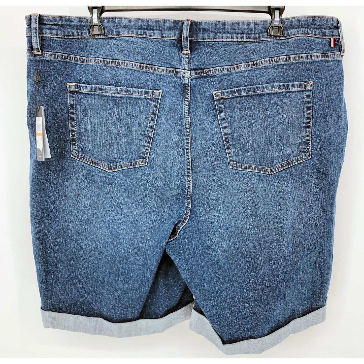 TOMMY HILFIGER Women's TH Flex Denim Shorts 24W Blue Cuffed 9" Inseam Cuffed NWT