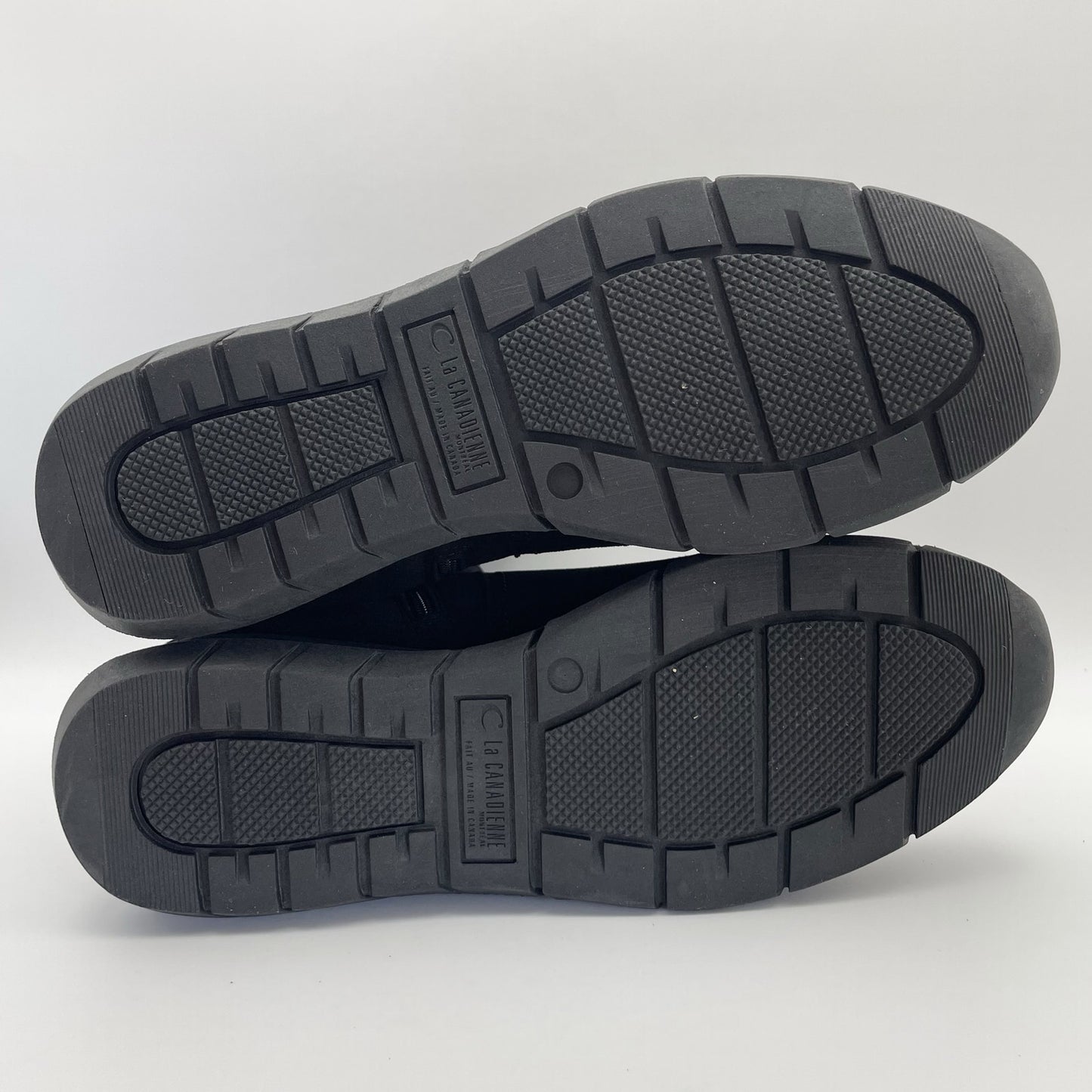 La Canadienne Womens Nadia Ankle Bootie US 10 M Black Suede Waterproof NWOB