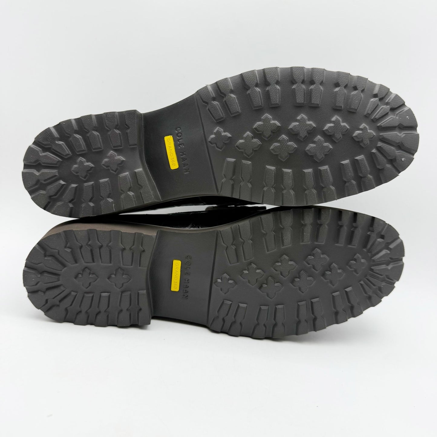 Cole Haan Womens Geneva Loafer US 5.5 B EU 35.5 Brown Croc Leather Lugged NIB