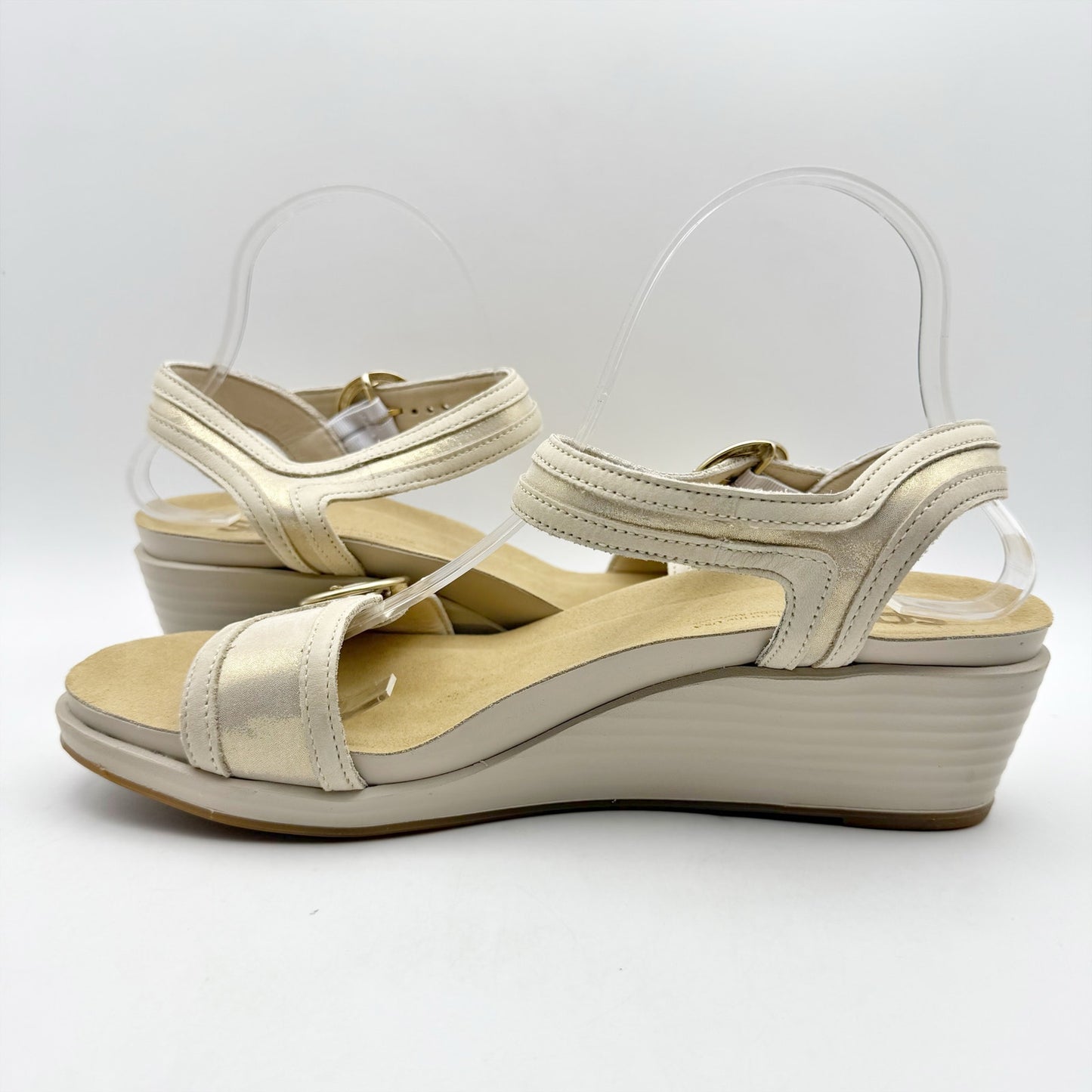 SAS Womens Seight Wedge Sandal Size 7.5WW Gold Beige Leather NIB