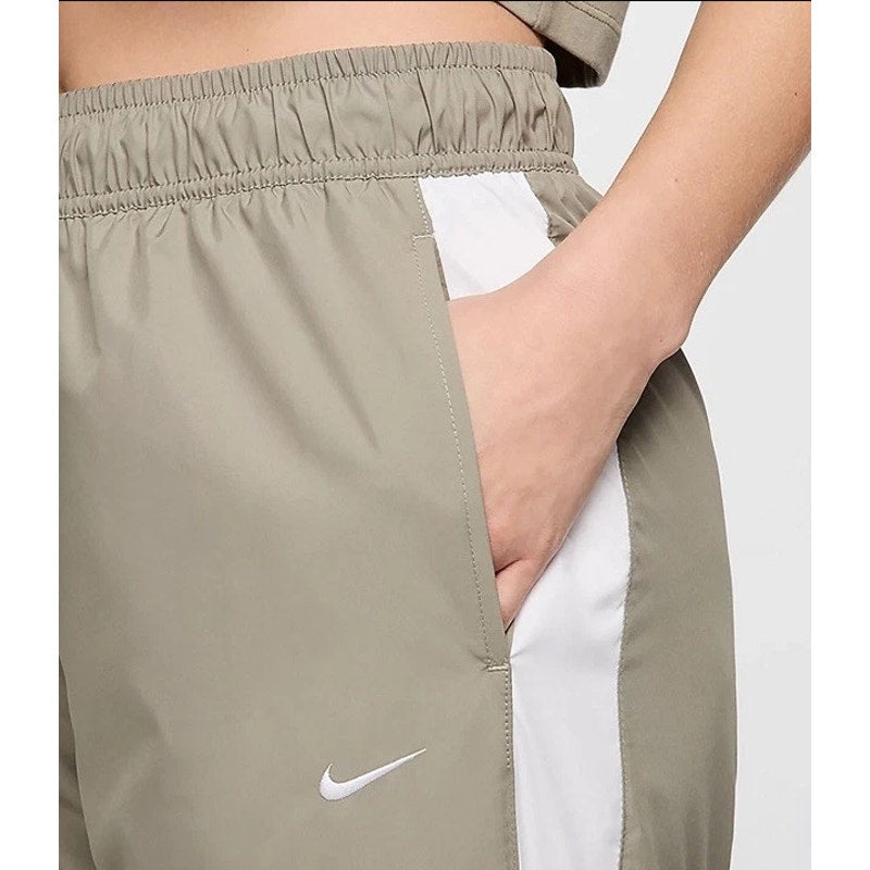 NIKE Women's Sportswear Classic Woven Joggers XS Green Athletic Pants NWT