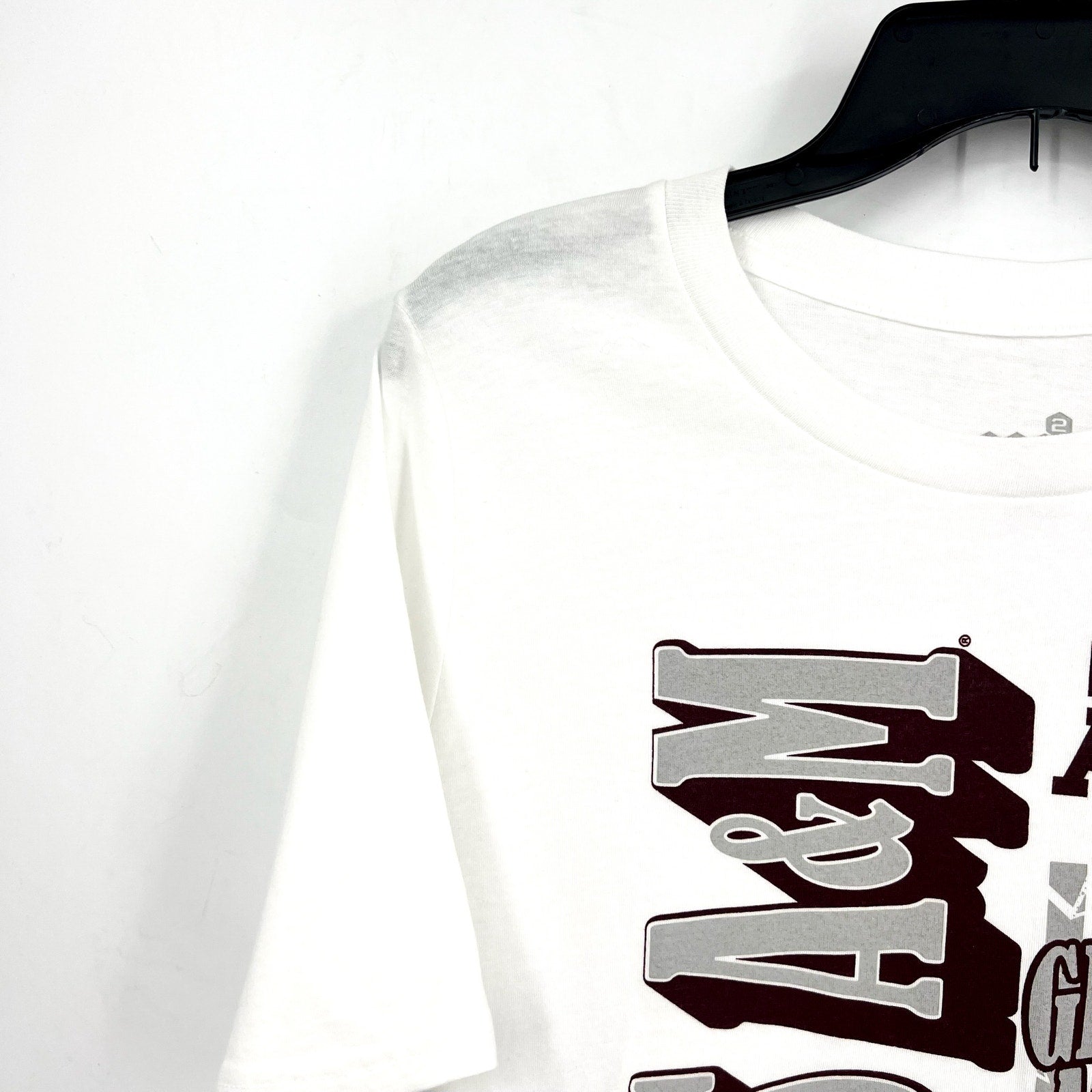 GEN 2 Kids Texas A&M Duster Graphic T-shirt Large White Short Sleeve NWT